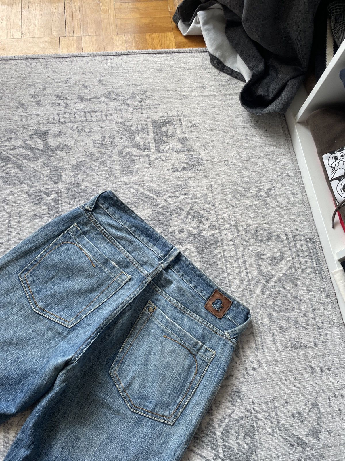 Vintage Vintage Avant Garde Jeans Baggy Wide Faded Mud Washed Y2K Size US 34 / EU 50 - 11 Thumbnail