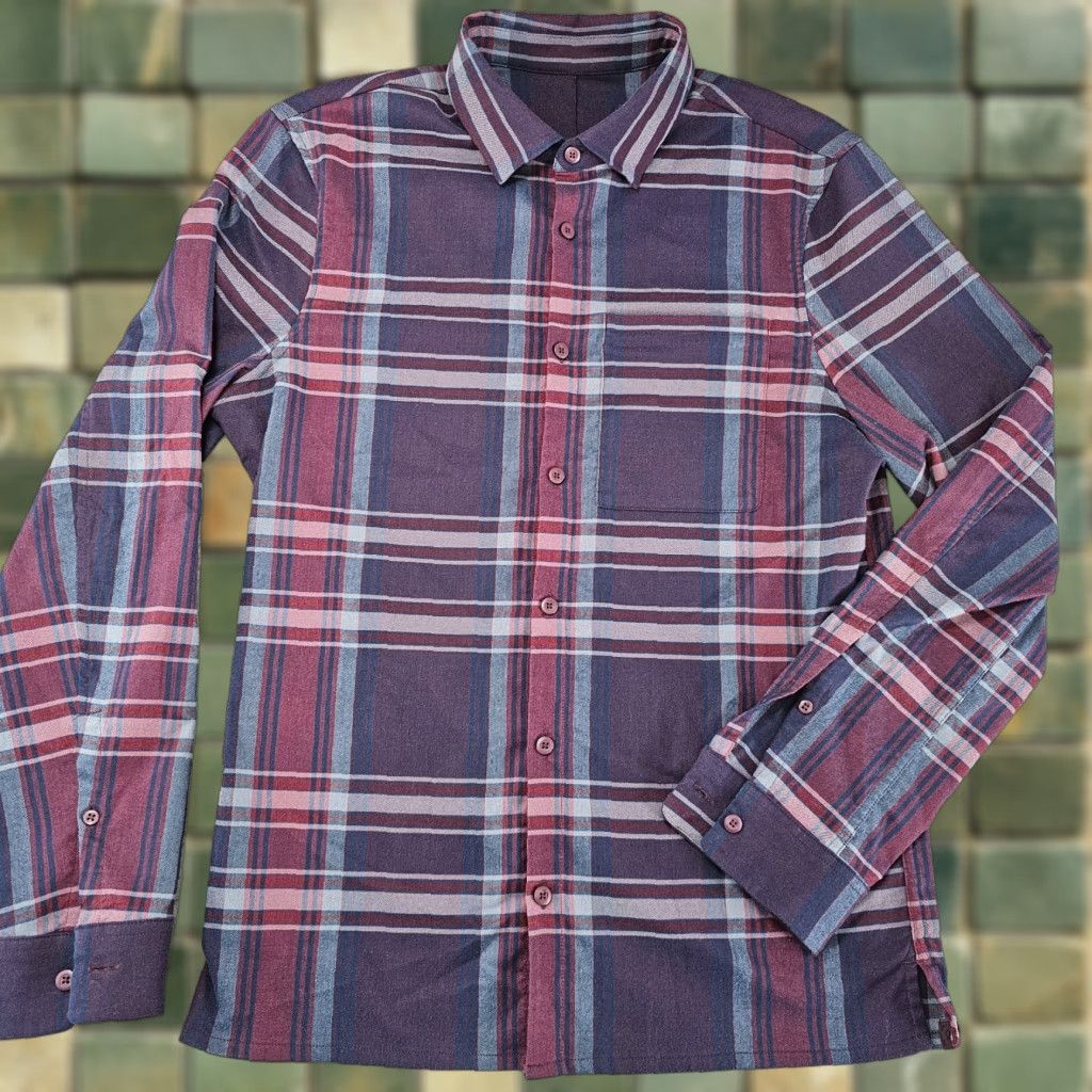 Lululemon Lululemon Shirt Mens Small Red Plaid Knit Cotton Long Sleeve Button Up Size US S / EU 44-46 / 1 - 1 Thumbnail