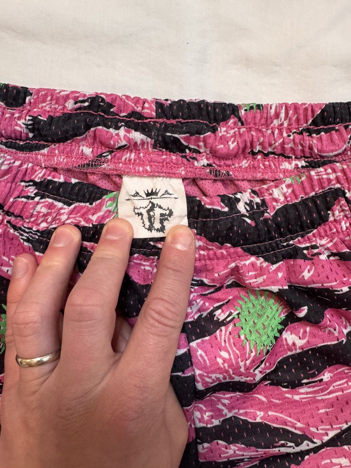 Throwing Fits Throwing Fits Pod Shorts Size US 32 / EU 48 - 2 Thumbnail