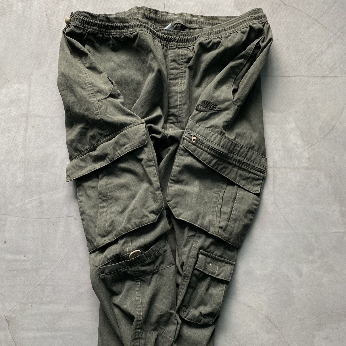 Japanese Brand × Nike × Vintage Y2K Nike Vintage Painted Grey Cargo Parachute Pants Size US 36 / EU 52 - 6 Thumbnail