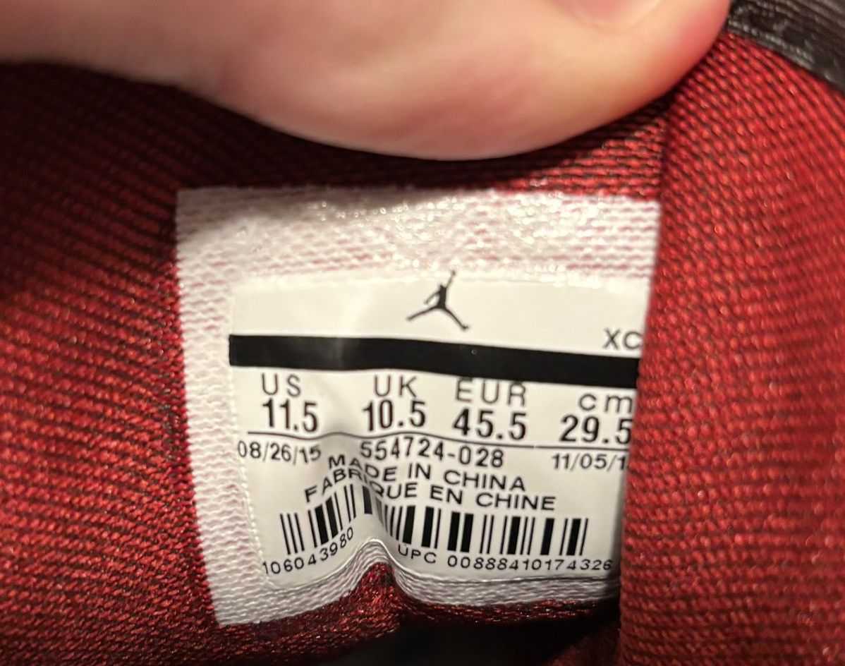 Jordan Brand Air Jordan 1 Mid Black Red 2015 Size 11.5 Size US 11.5 / EU 44-45 - 7 Thumbnail