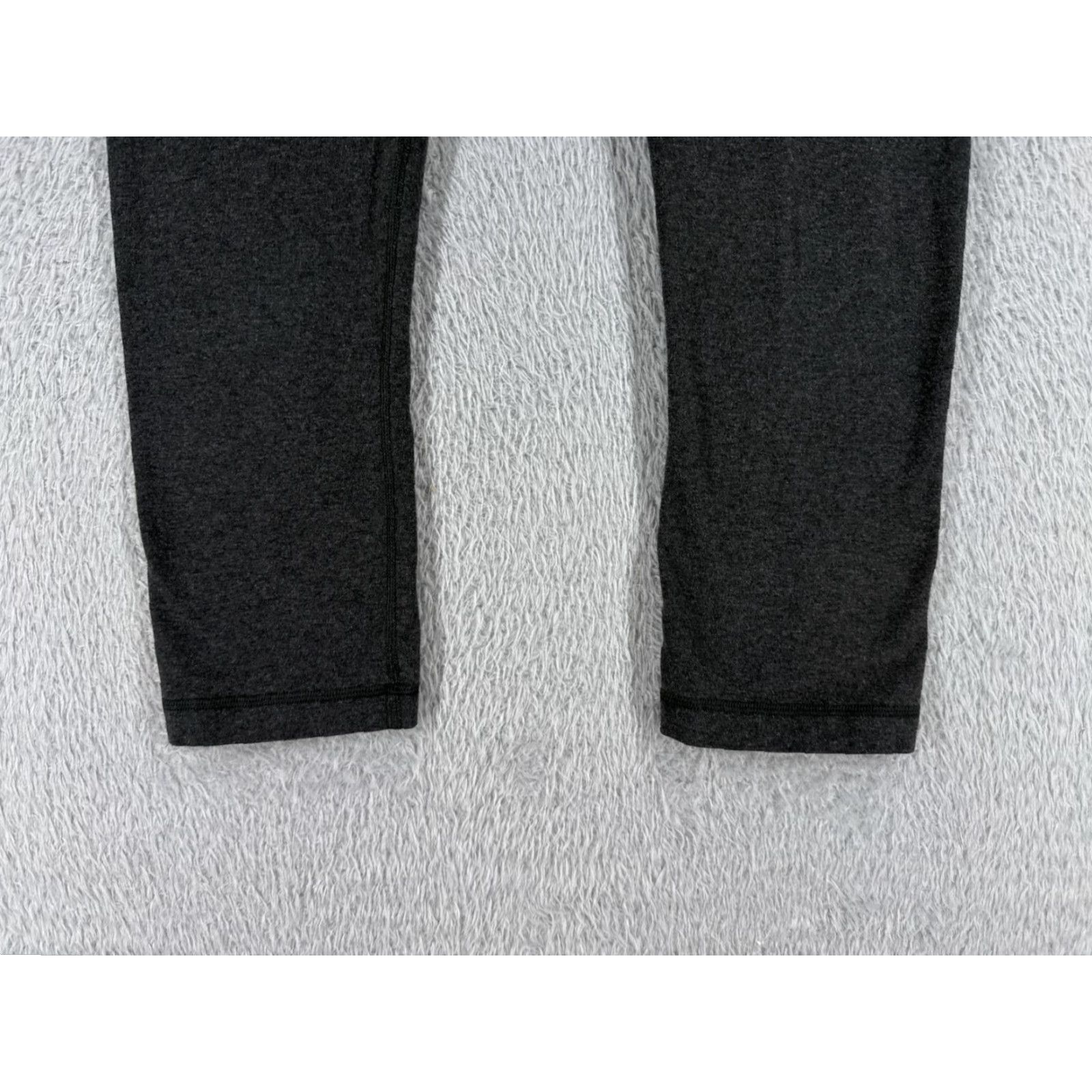 Lululemon Lululemon Pants Womens 8 Gray Wunder Under Low Rise Crop 20" Yoga Gym Cropped Leggings Pockets 8 Gray Activewear Womens Size 30" / US 8 / IT 44 - 2 Thumbnail
