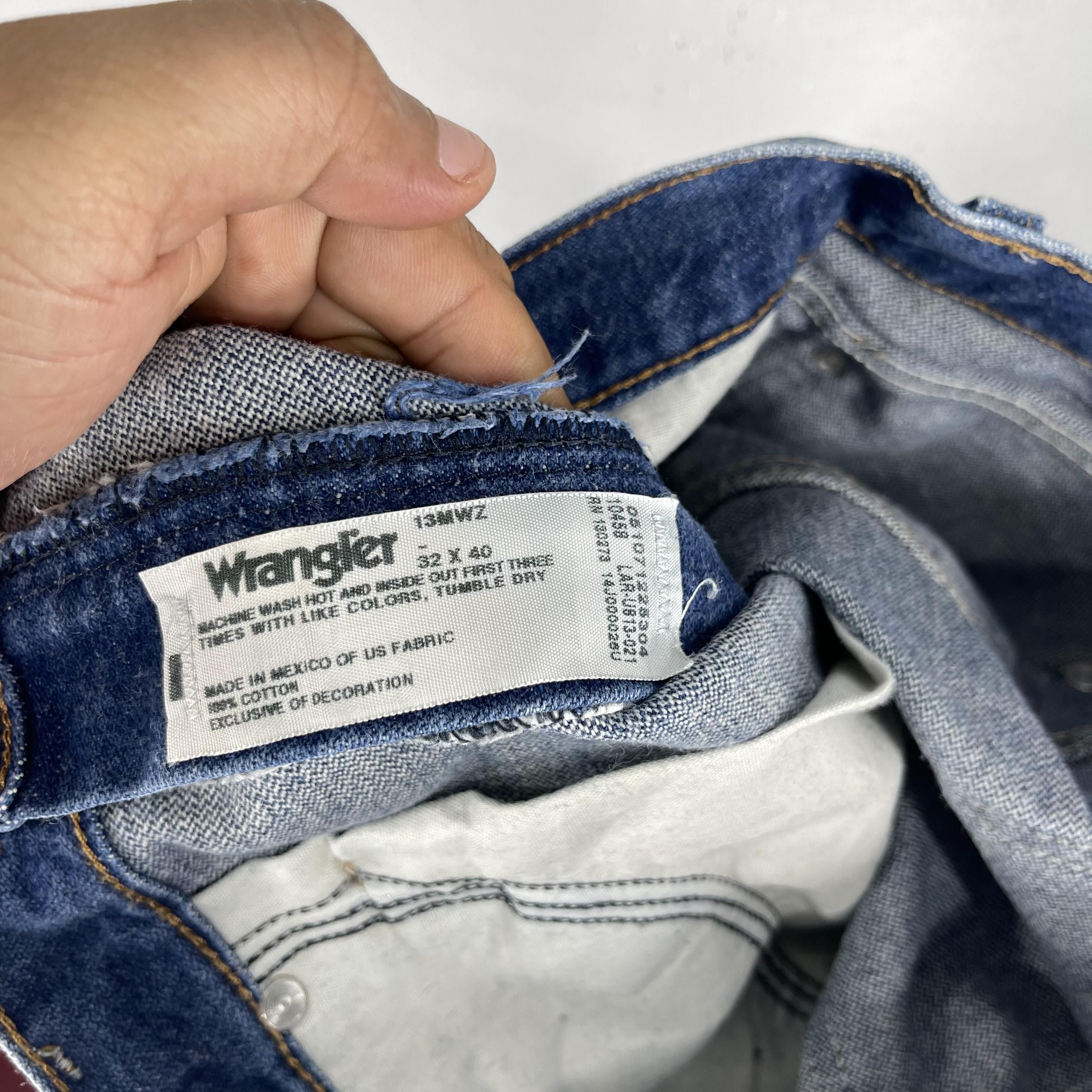 Vintage × Wrangler W31 L38 Vintage Wrangler Distressed Dirty Dark Wash Jeans Size US 31 - 7 Thumbnail