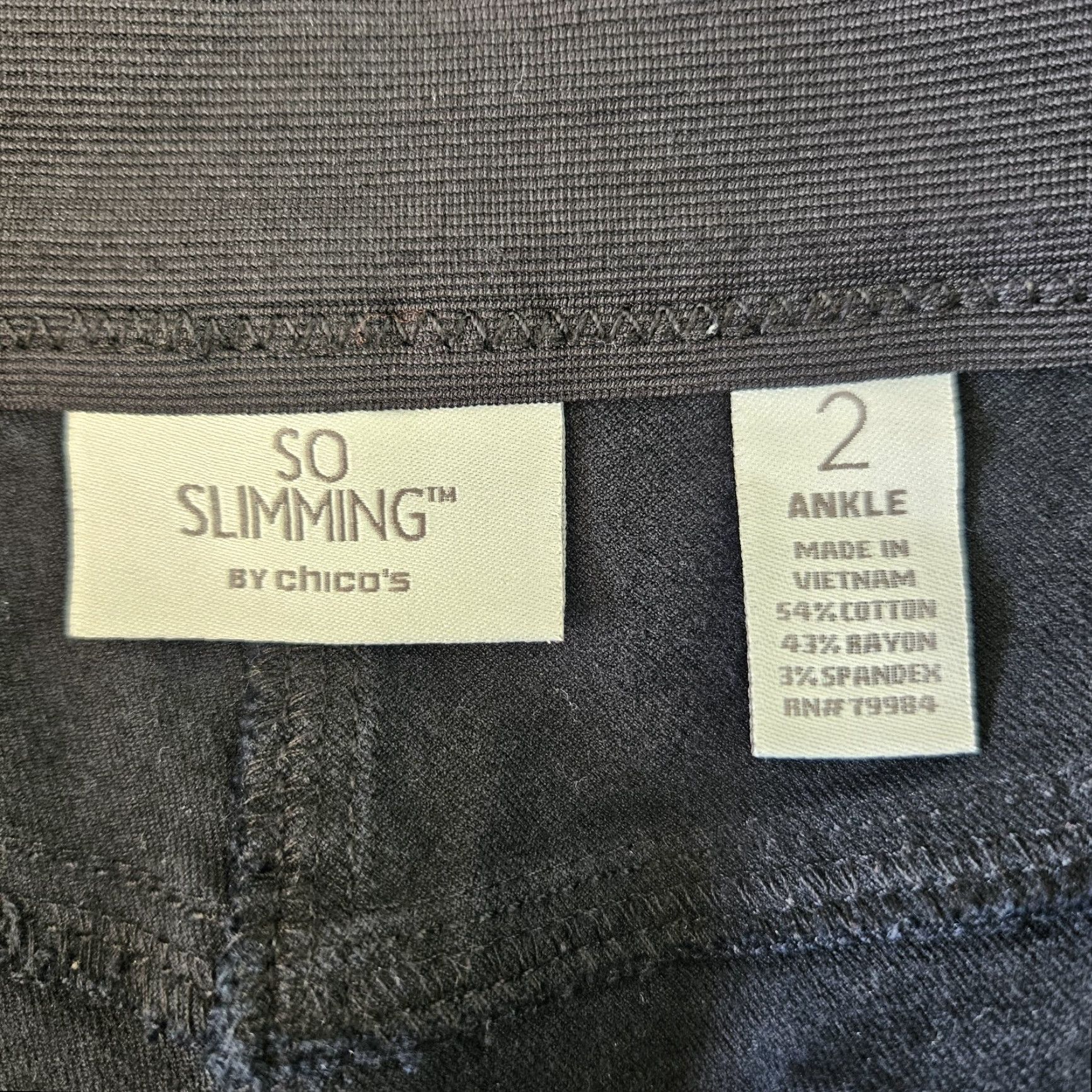 Vintage Chico's So Slimming Womens Ankle Jeans Sz 12 Black Mid Rise Faux Zip Pockets Jeans Slimming Womens 12 Black Ankle Chico's Shirt not provided Size 34" / US 12 / IT 48 - 6 Thumbnail