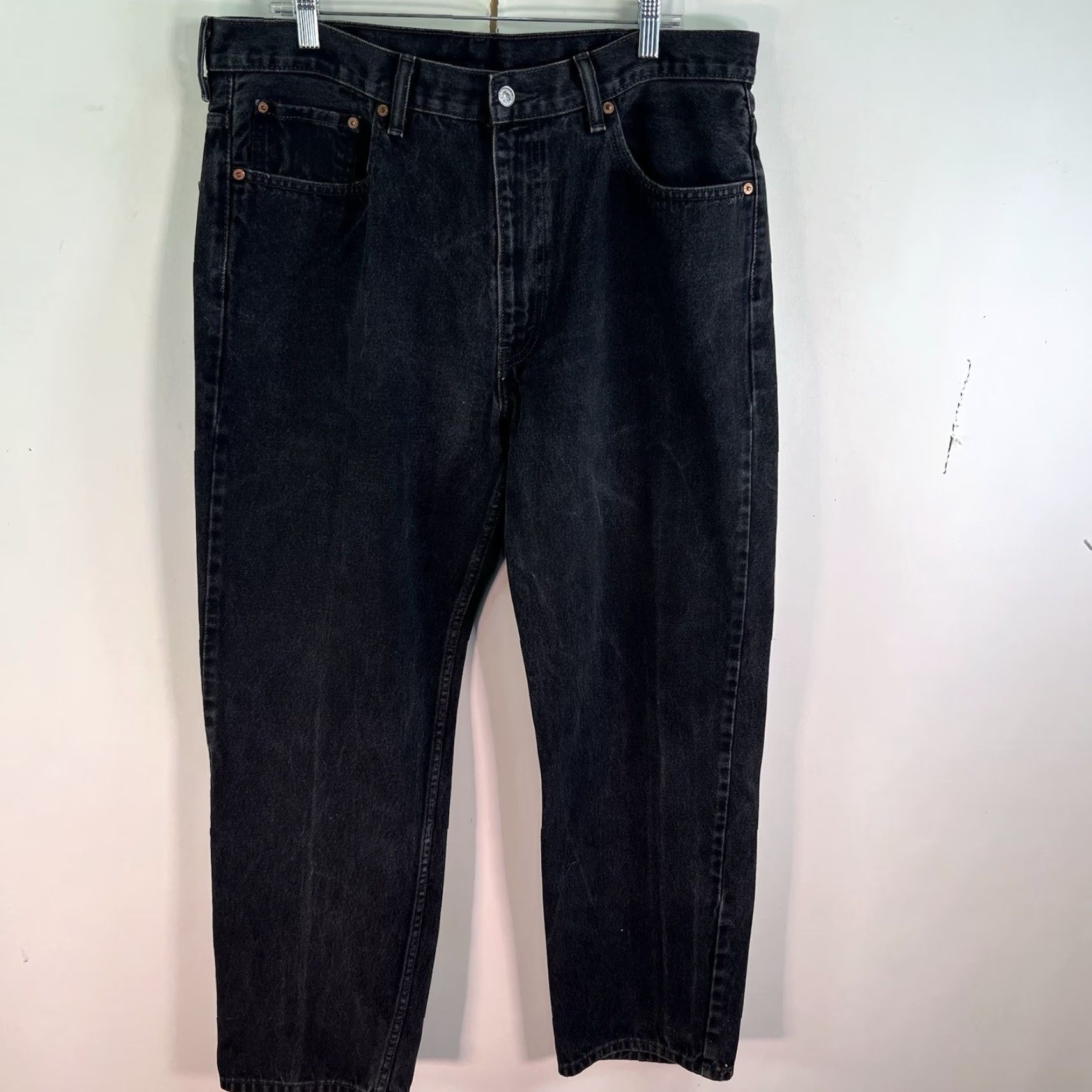 Levi's VINTAGE Levi's Jeans Men's Relaxed Fit Straight Denim Size 38 X32 Black 550 90s Size US 38 / EU 54 - 2 Thumbnail