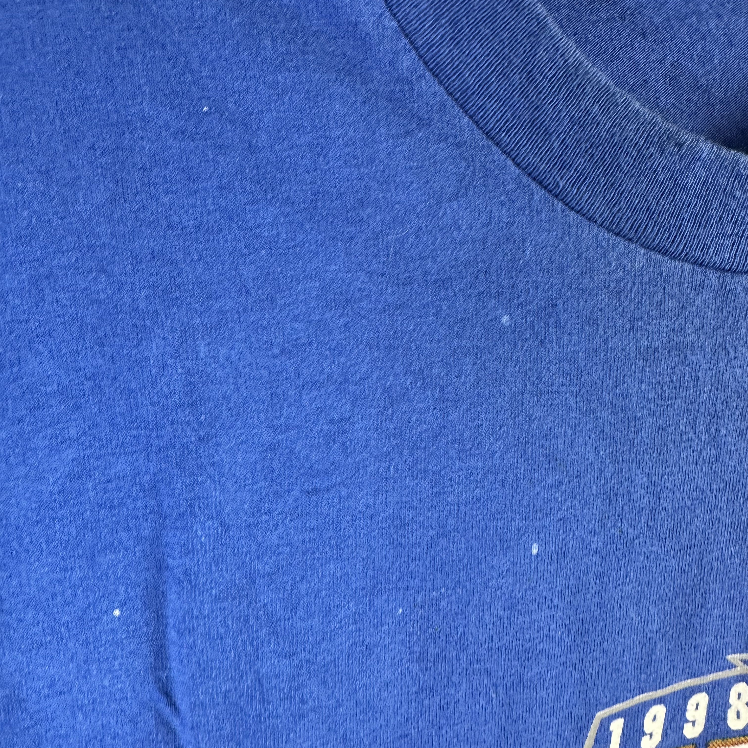 Vintage 1998 NCAA College Basketball Final Four Graphic XL T-Shirt Size US XL / EU 56 / 4 - 8 Thumbnail