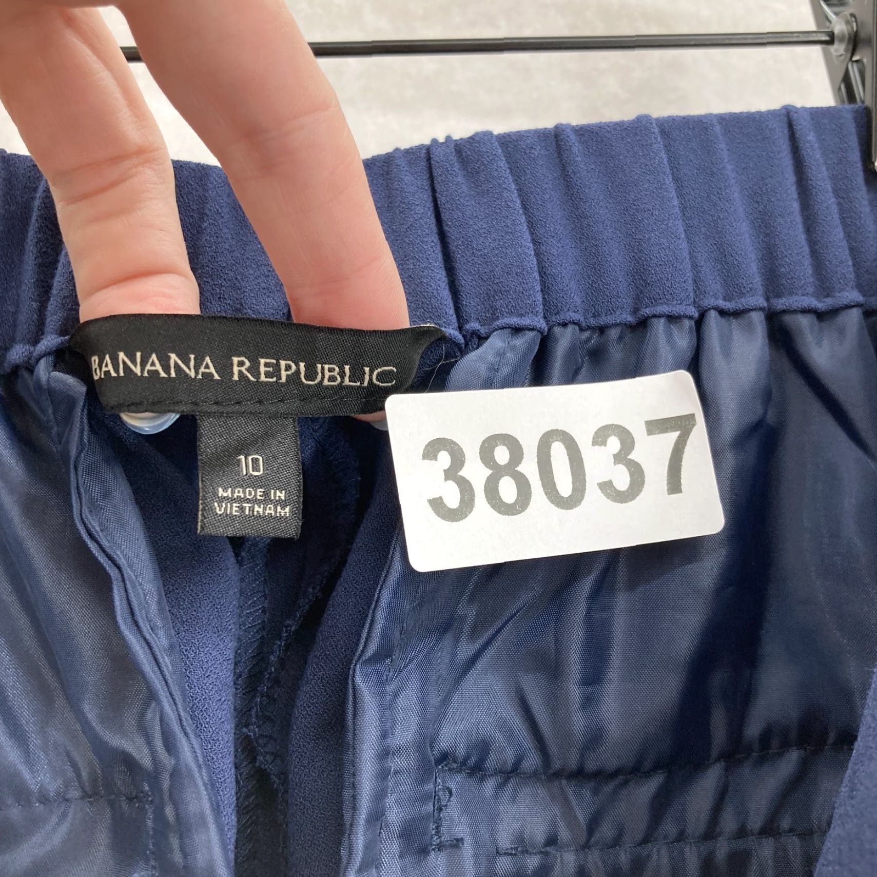 Banana Republic Banana Republic Pants Womens 10 Blue Pull On Stretch Comfort Work Office Wear Pants Womens 10 Blue Pull On Stretch Comfort Work Office Wear Size 32" / US 10 / IT 46 - 4 Thumbnail