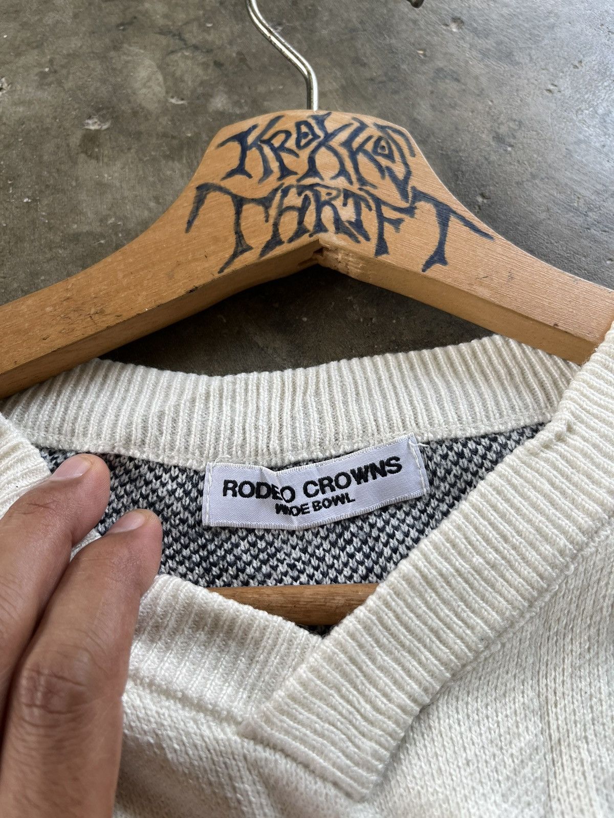 Japanese Brand 🔥Rodeo Crowns American Flag Back Hit Logo Long Sweetshirts Size ONE SIZE - 4 Thumbnail