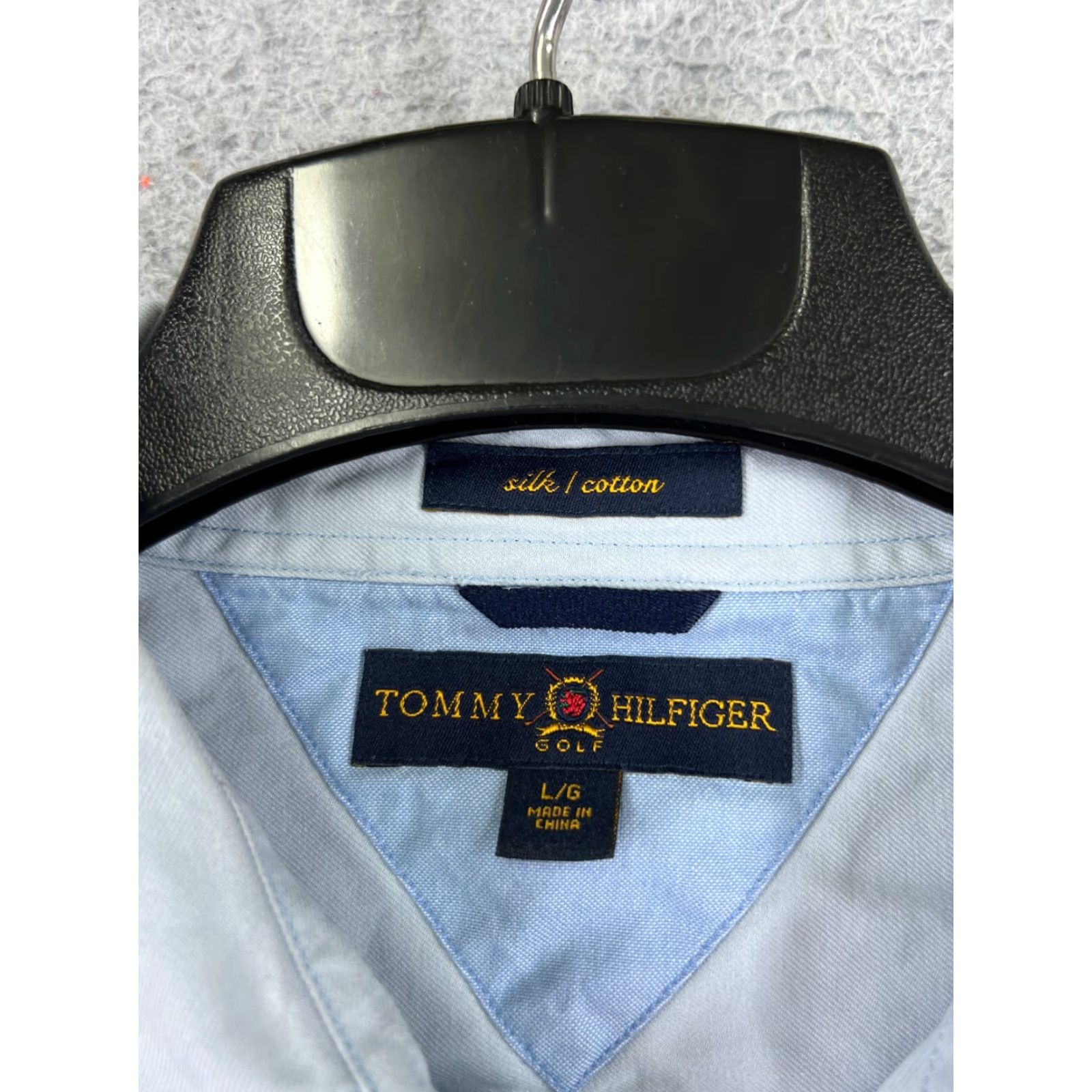 Tommy Hilfiger Tommy Hilfiger Shirt Mens Button-Up Short Sleeve Blue Cotton Silk Embroidered Logo Pockets Slimming Regular Fit Size US L / EU 52-54 / 3 - 7 Thumbnail