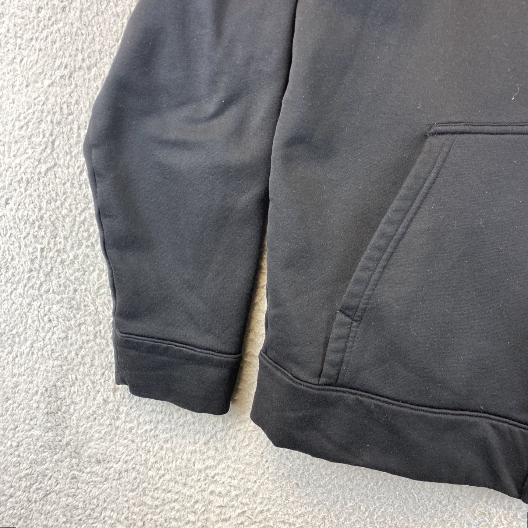 Under Armour Under Armour Men's Hoodie Logo SMALL Fleece Pullover Hooded Sweatshirt/ 76-49 Under Armour Logo Hoodie Sweatshirt Men’s Fleece Pullover Hooded Zip? Size US S / EU 44-46 / 1 - 6 Thumbnail