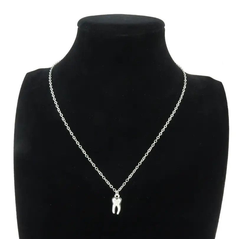 Jewelry × Vintage Tooth Teeth Molar Pendant Long Chain Collar Necklaces Size ONE SIZE - 3 Thumbnail