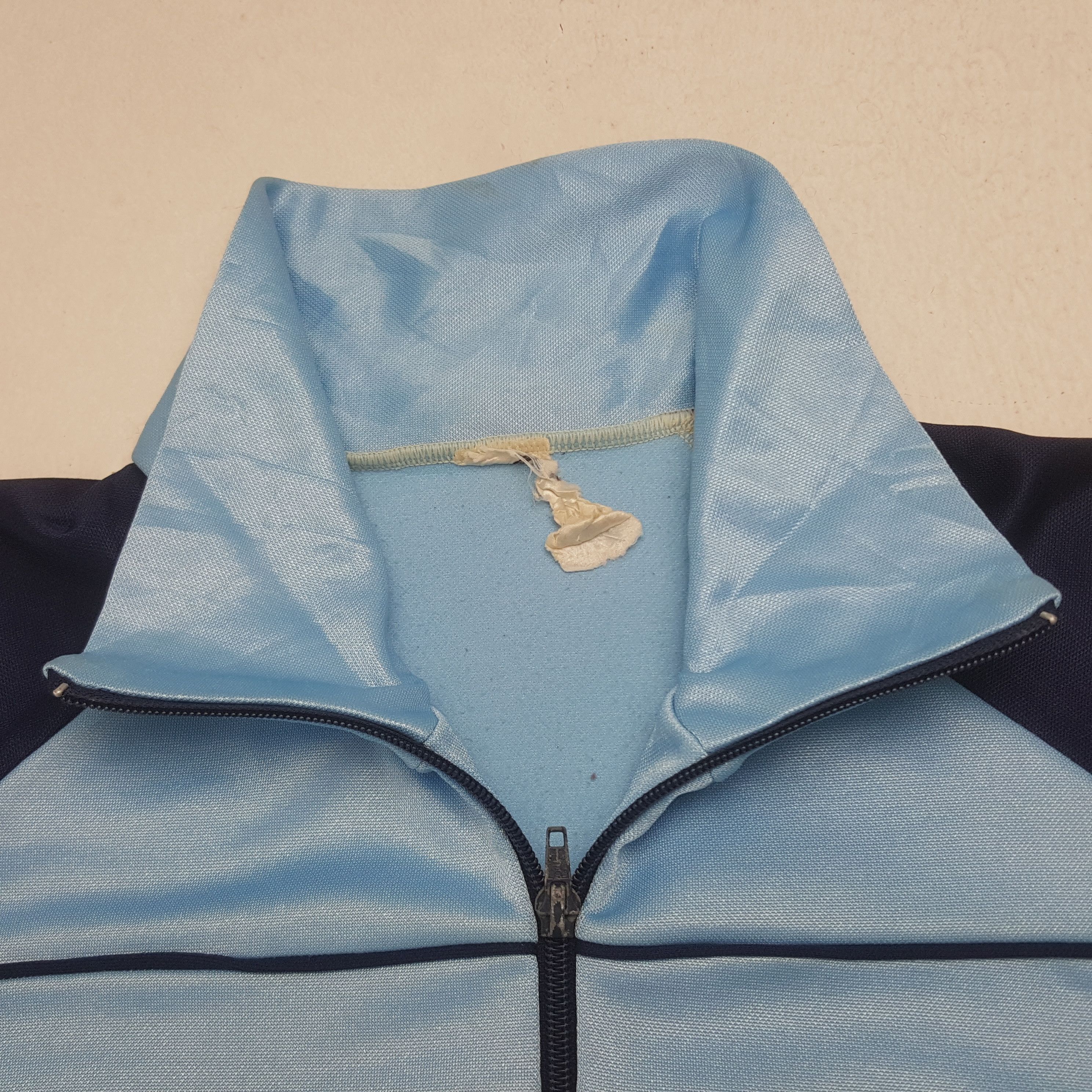 Nike Vintage Nike Track Sport Jacket Size US L / EU 52-54 / 3 - 4 Thumbnail