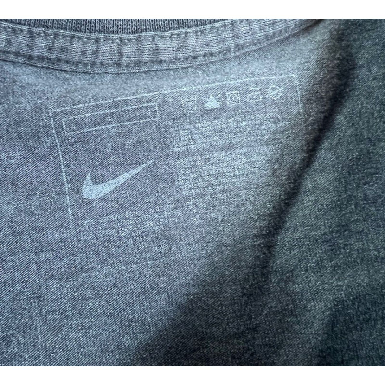 Nike VINTAGE Nike Y2K Spellout T Shirt Mens L Gray Size US L / EU 52-54 / 3 - 6 Thumbnail