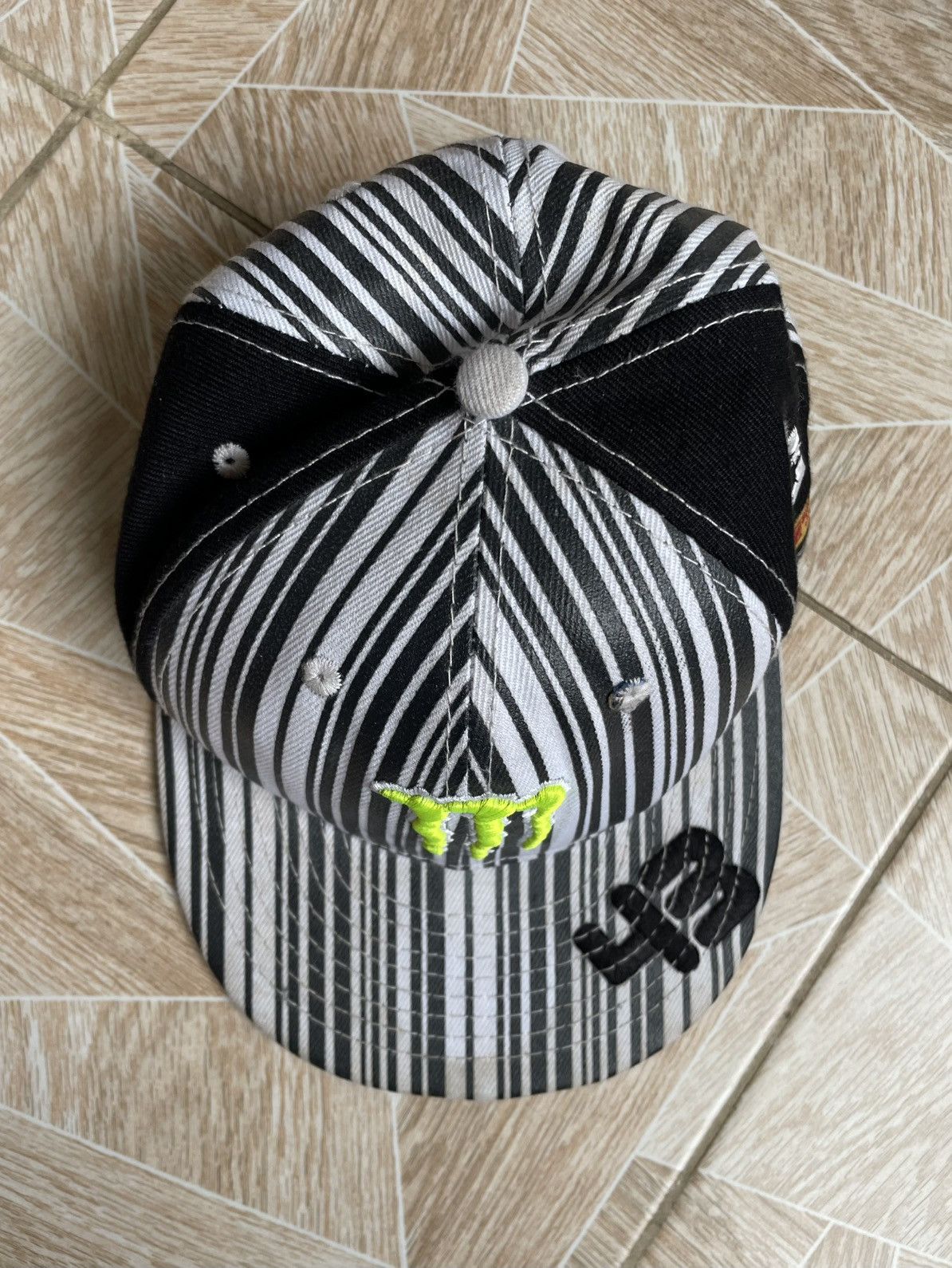 DC Vintage Racing DC Shoes Monster Energy Pirelli SnapBack Cap Size ONE SIZE - 10 Thumbnail