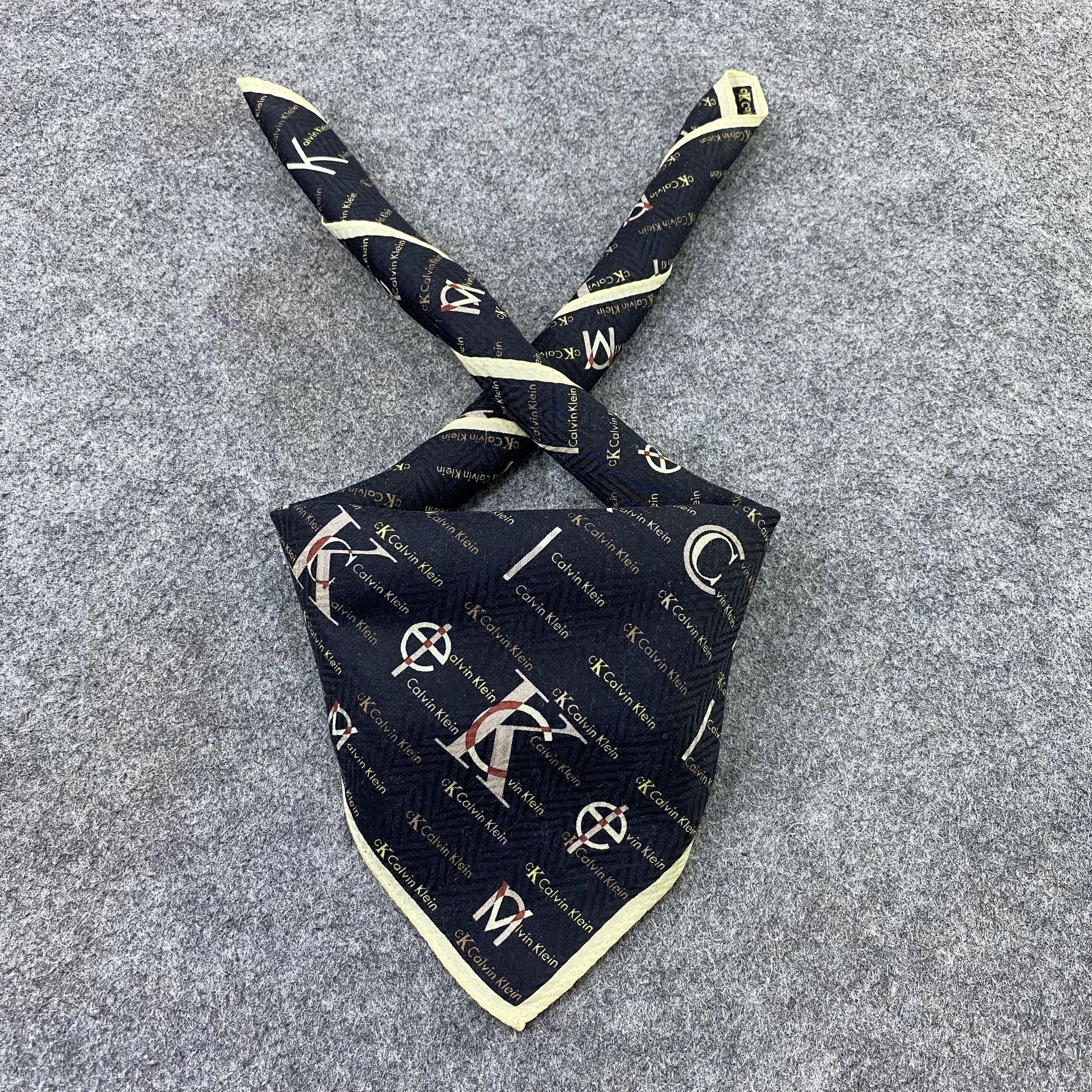 Calvin Klein Calvin Klein Handkerchief Neckerchief Bandana-B1640 Size ONE SIZE - 2 Thumbnail