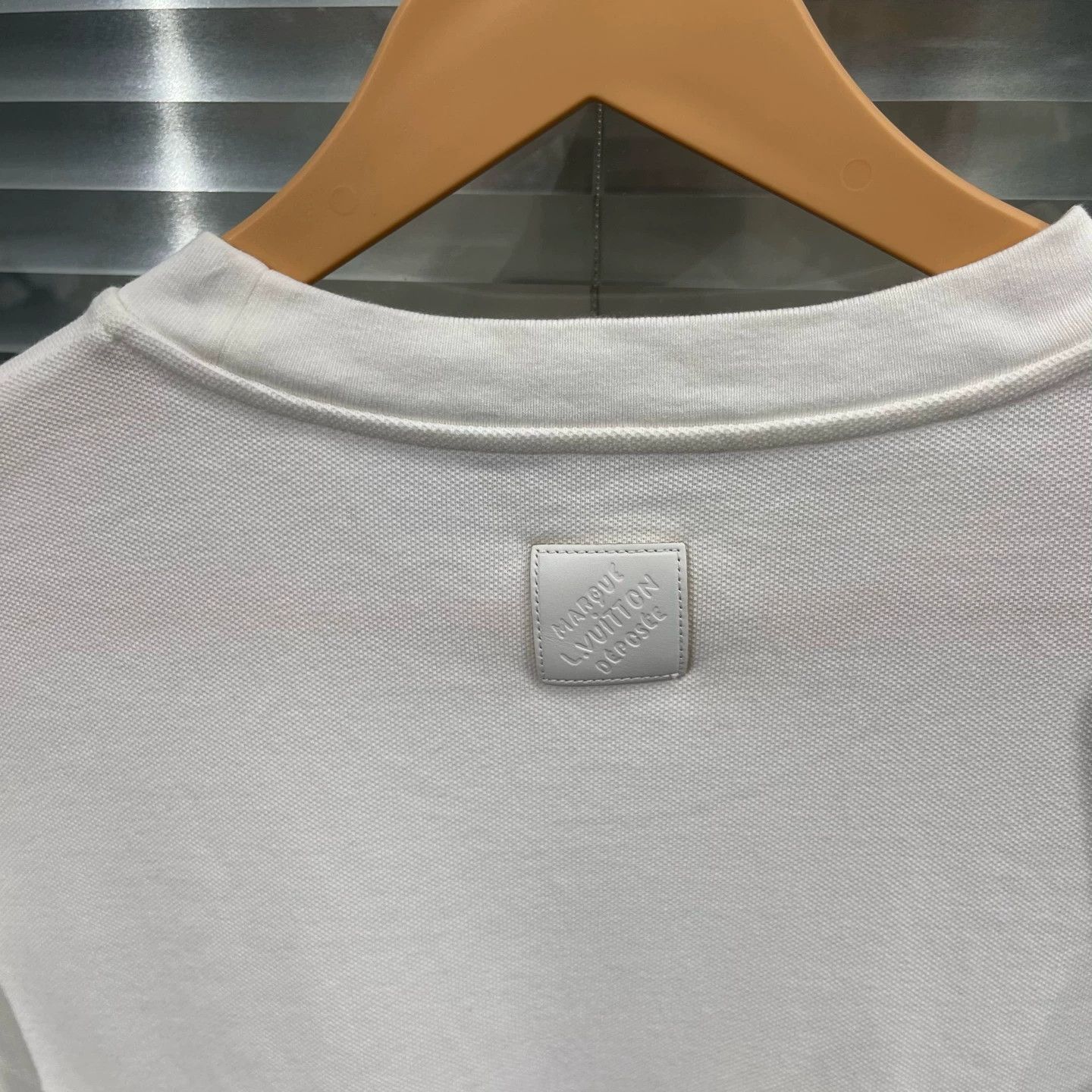 Louis Vuitton Louis Vuitton 25ss Nigo 3D Floral Embro M Tee Near New Size US M / EU 48-50 / 2 - 5 Thumbnail