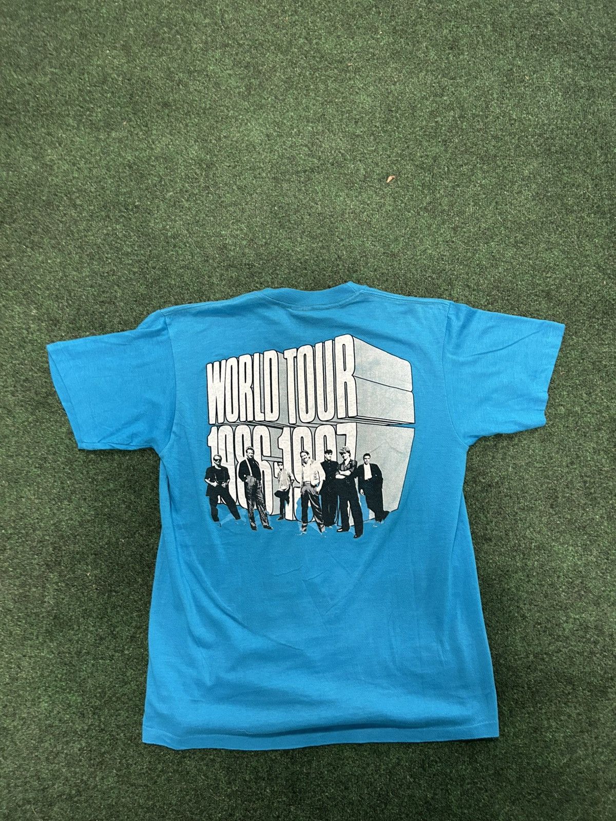 Signal Sport Vintage 1985 Chicago World Tour Band Tee Size US L / EU 52-54 / 3 - 9 Thumbnail