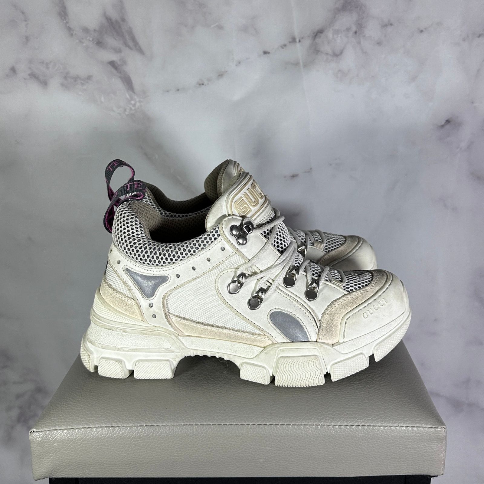 Gucci Flashtrek Low White Size US 7 / IT 37 - 7 Thumbnail