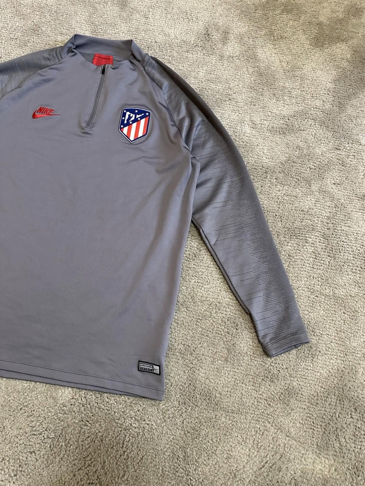 Nike ATLETICO MADRID 2019/20 TRAINING FOOTBALL 1/4 ZIP DRILL TOP Size US XL / EU 56 / 4 - 4 Thumbnail