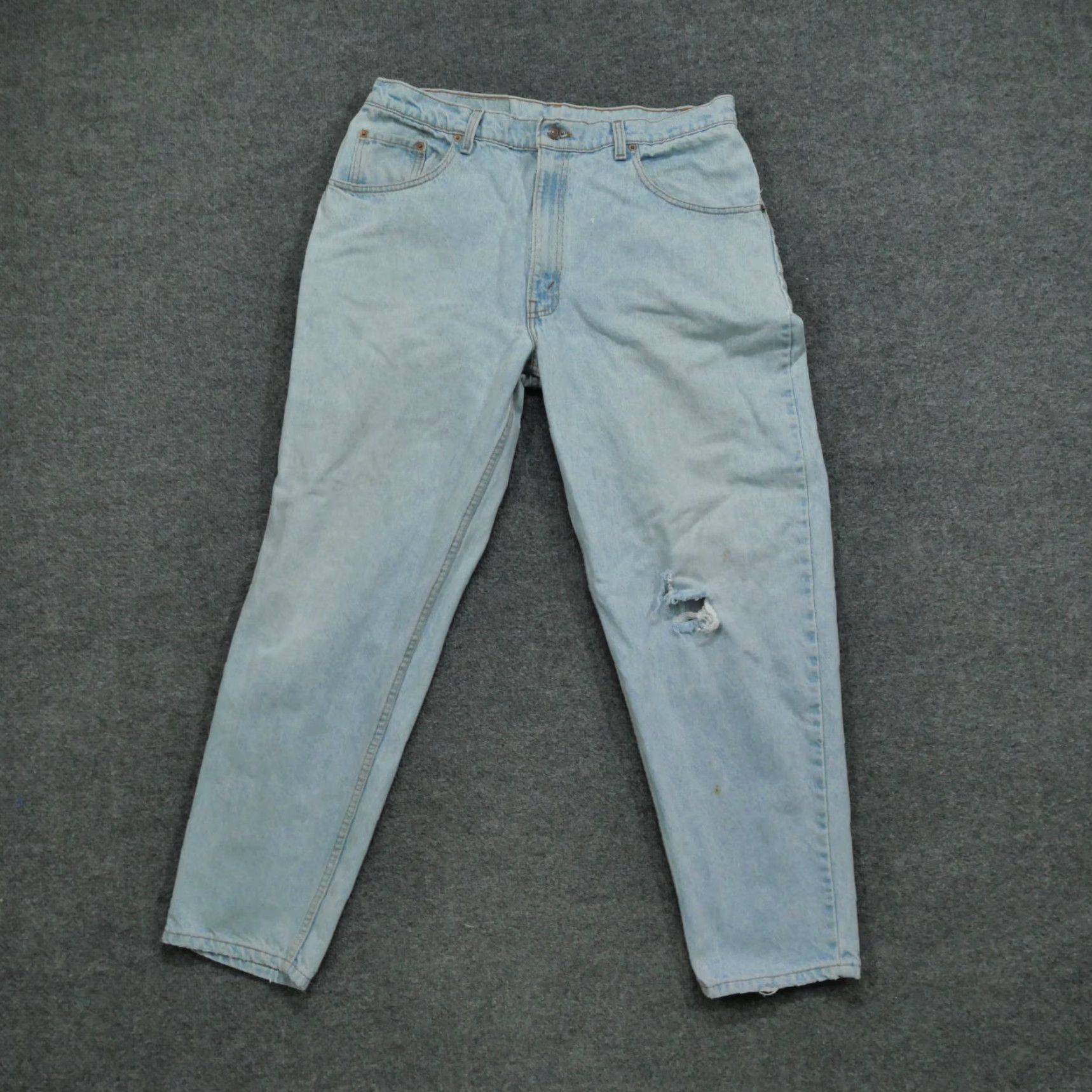 Levi's VINTAGE Levi's 560 Jeans Mens 38x30 Blue Distressed 90s Baggy Tapered Relaxed Denim Jeans Mens Sizes 38 90s Size US 36 / EU 52 - 2 Thumbnail