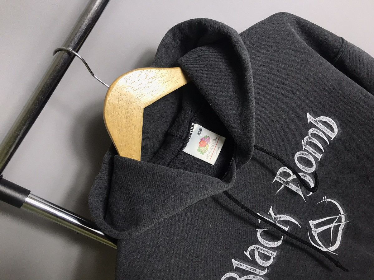 Fruit Of The Loom Black Bomb A France Rock Metal Black Vintage Hoodie Mens Size US XL / EU 56 / 4 - 3 Thumbnail