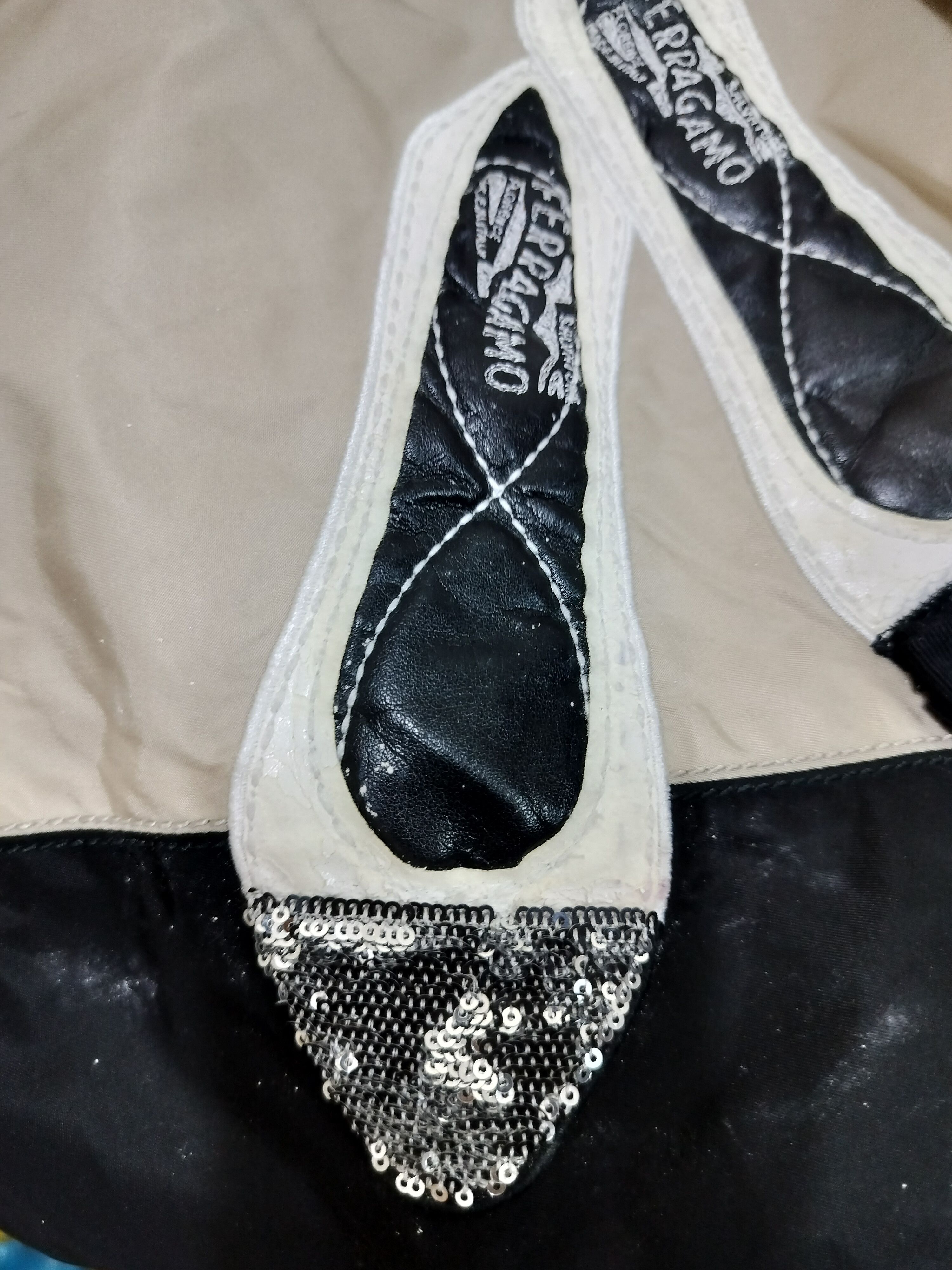 Salvatore Ferragamo Salvatore Ferragamo Handbag with Ballet Flats Design Size ONE SIZE - 6 Thumbnail