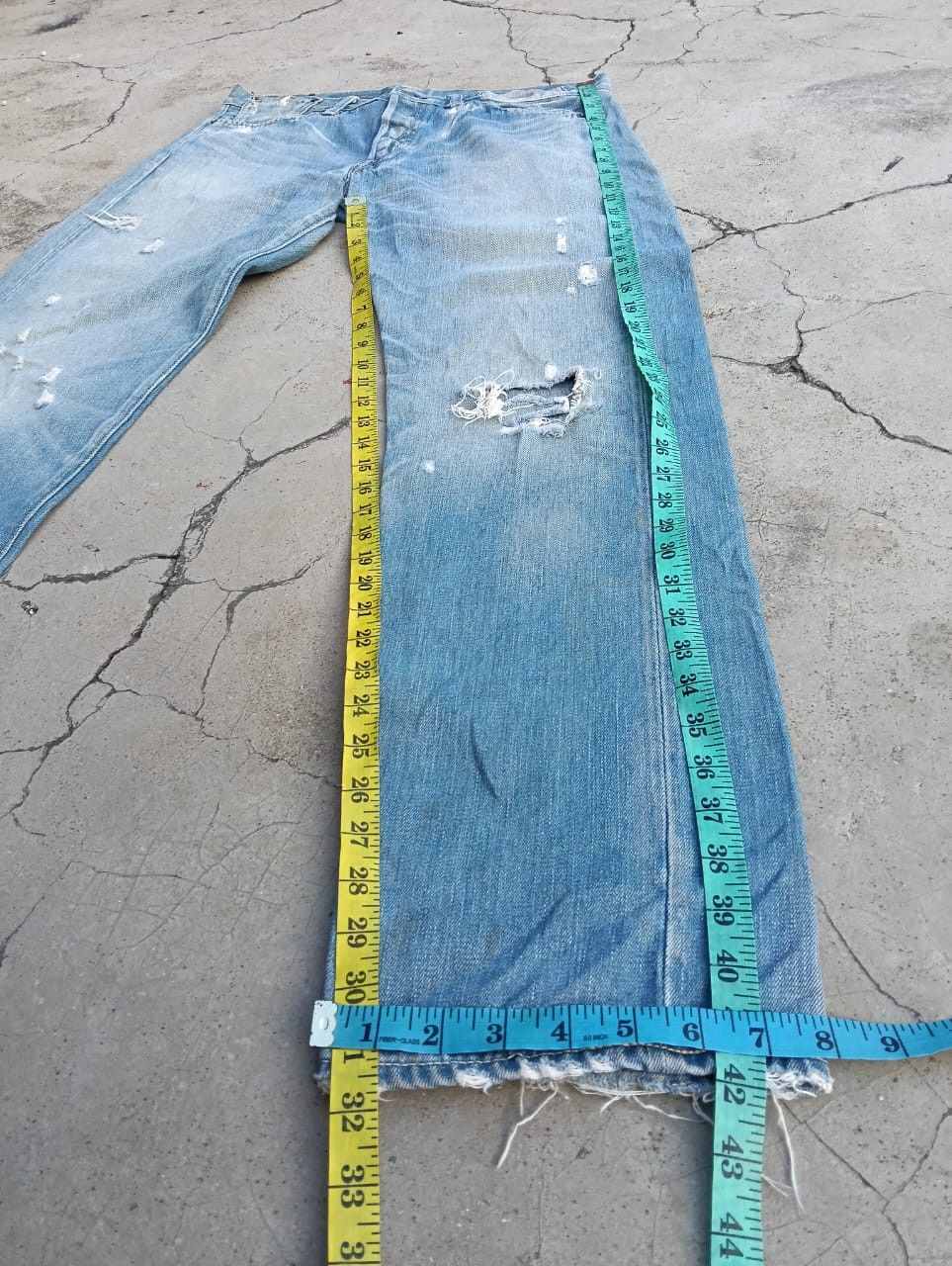 Levi's Distressed Levi's 501 big E selvedge made in Japan. Size US 34 / EU 50 - 13 Thumbnail