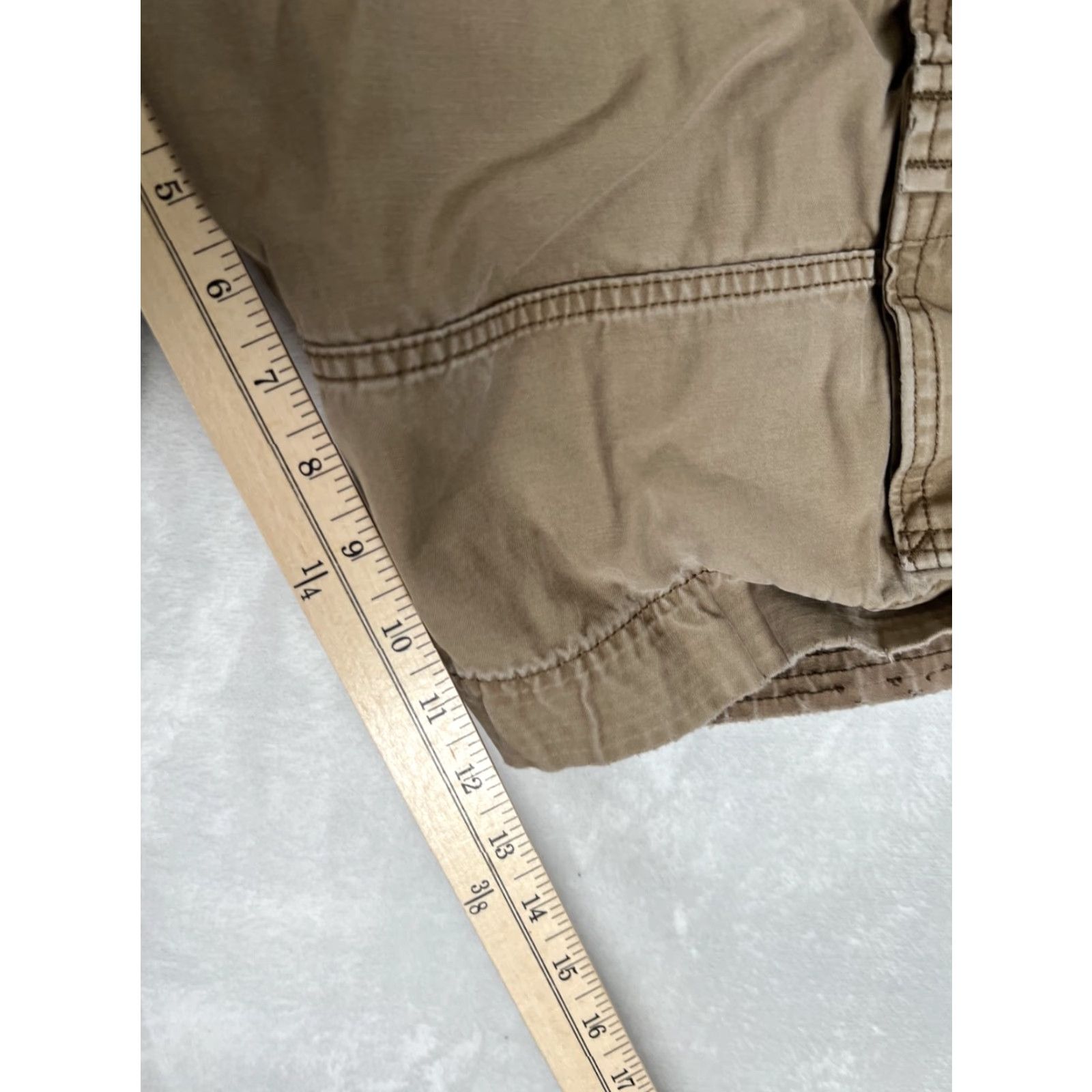 Levi's VINTAGE Levi’s Cargo Shorts Men Regular 32 Brown Cotton 90s Outdoor 12in Inseam Mens Size US 32 / EU 48 - 4 Thumbnail