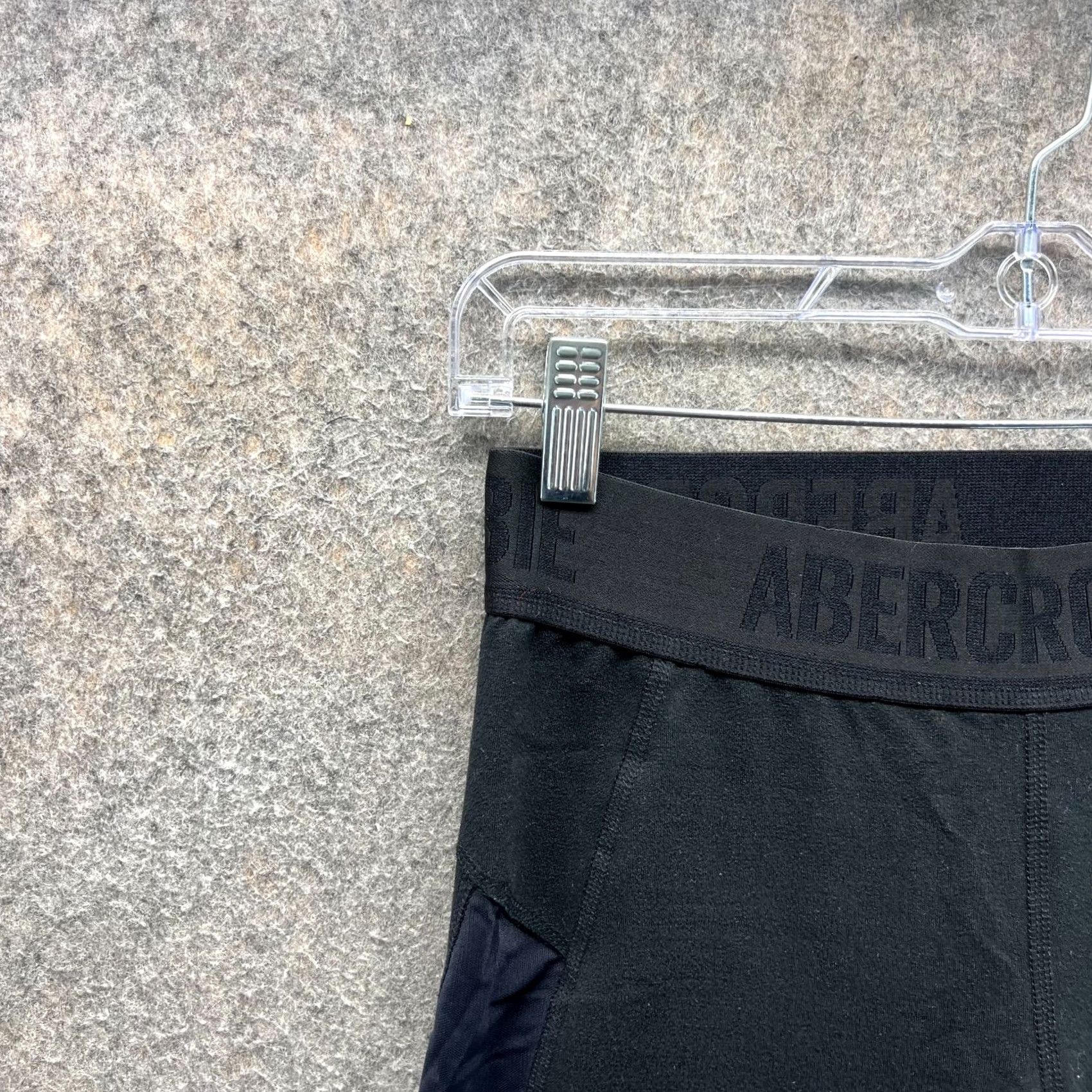 Abercrombie & Fitch VINTAGE Abercrombie & Fitch Pants Womens Small Black Leggings Athletic Cropped Gym Yoga Size 28" / US 6 / IT 42 - 5 Thumbnail