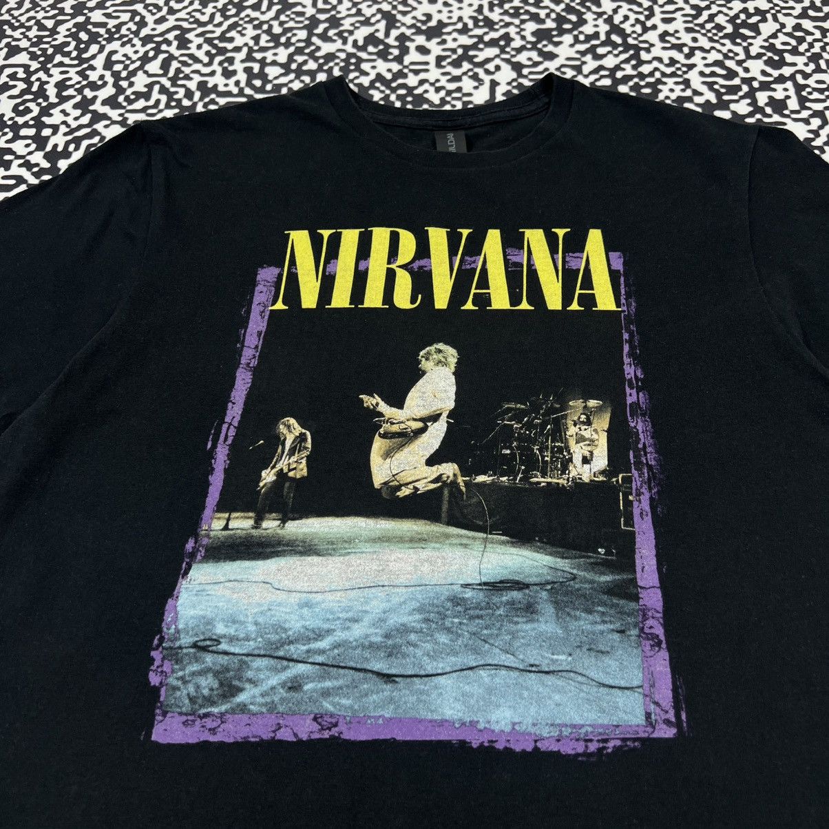 Nirvana Vintage Y2K Nirvana Stage Jump Band Rock Tour T-shirt Size US M / EU 48-50 / 2 - 7 Thumbnail