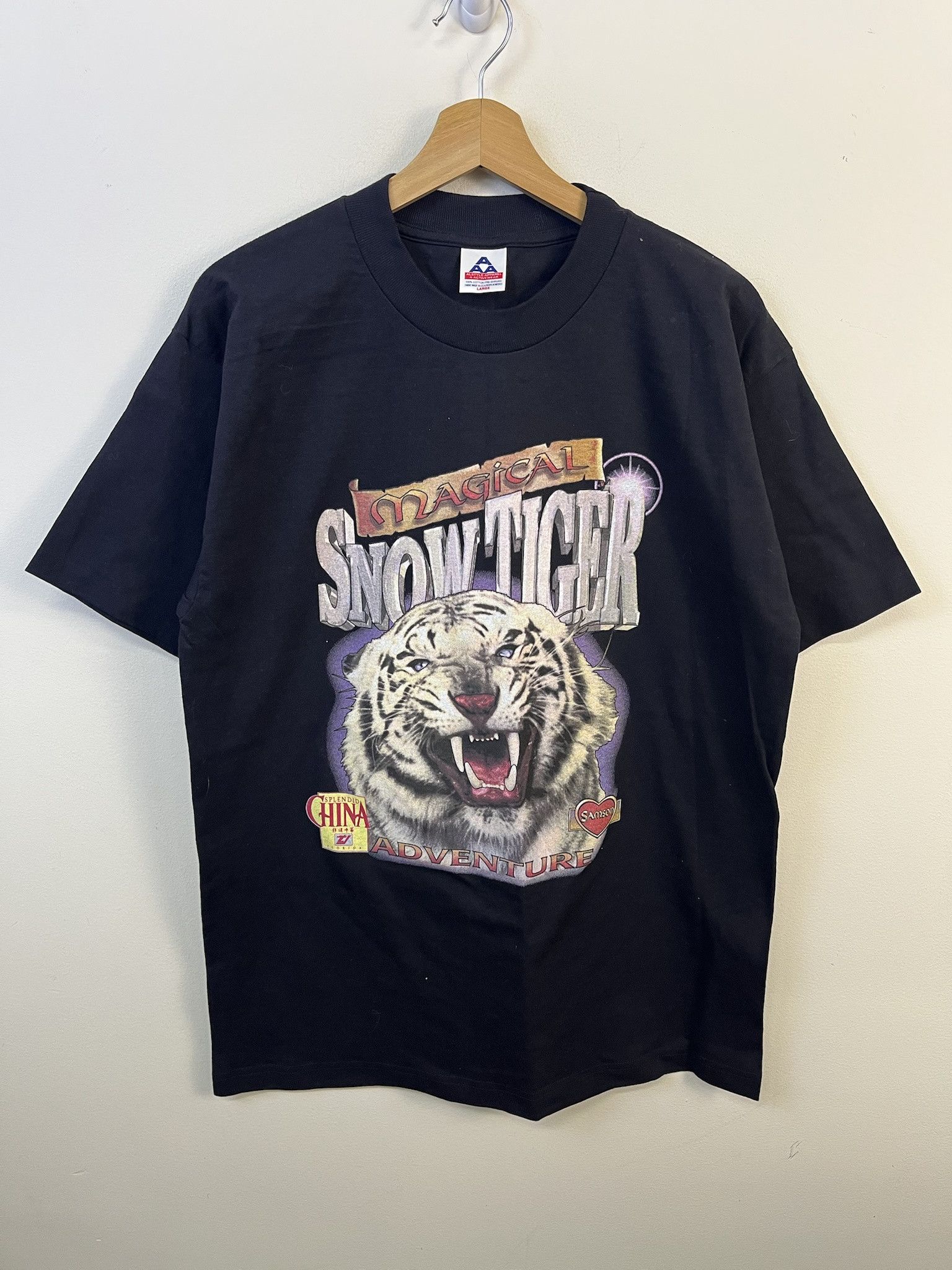 Other Vintage Animal Tee 1990s Magical Snow Tiger Adventure Single Stitch Tee Shirt Size L Size US L / EU 52-54 / 3 - 1 Thumbnail