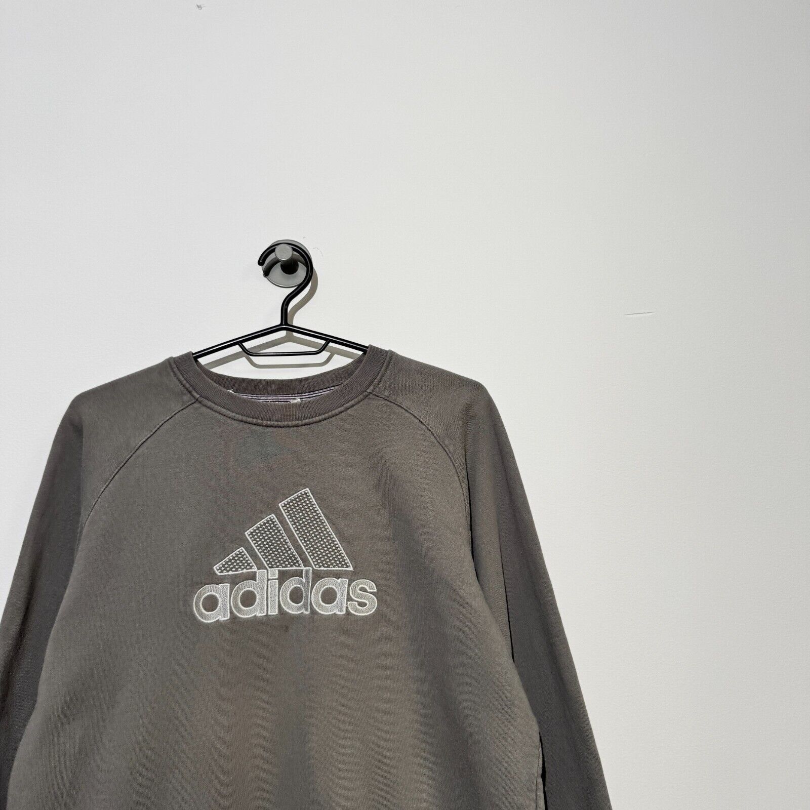 Adidas × Vintage Vintage Adidas Unisex Gray Cotton Crewneck Size S Gosha YZY Size US S / EU 44-46 / 1 - 2 Thumbnail