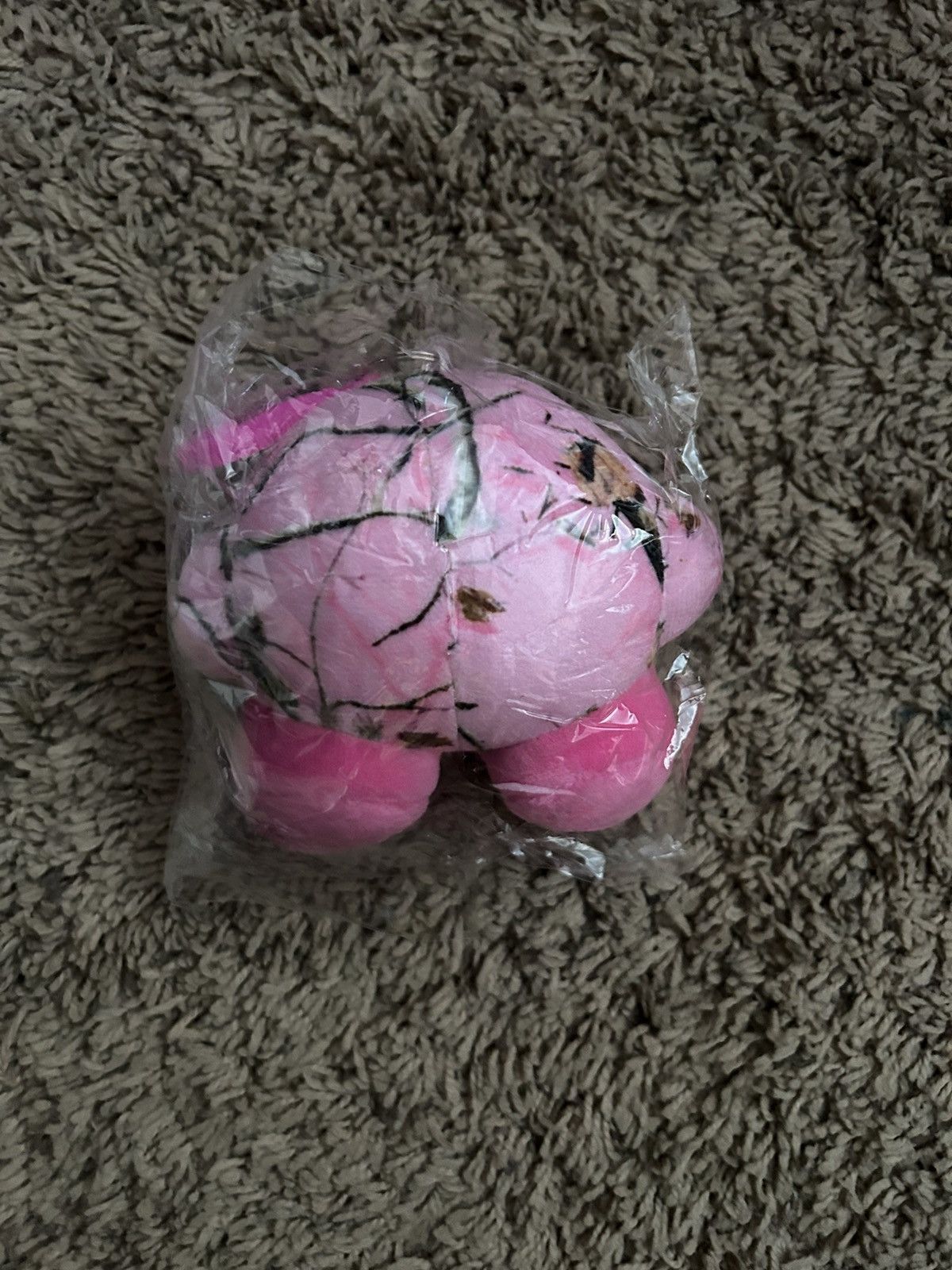 Asspizza Fake Tree “Kirby” Camo Keychain Size ONE SIZE - 2 Thumbnail