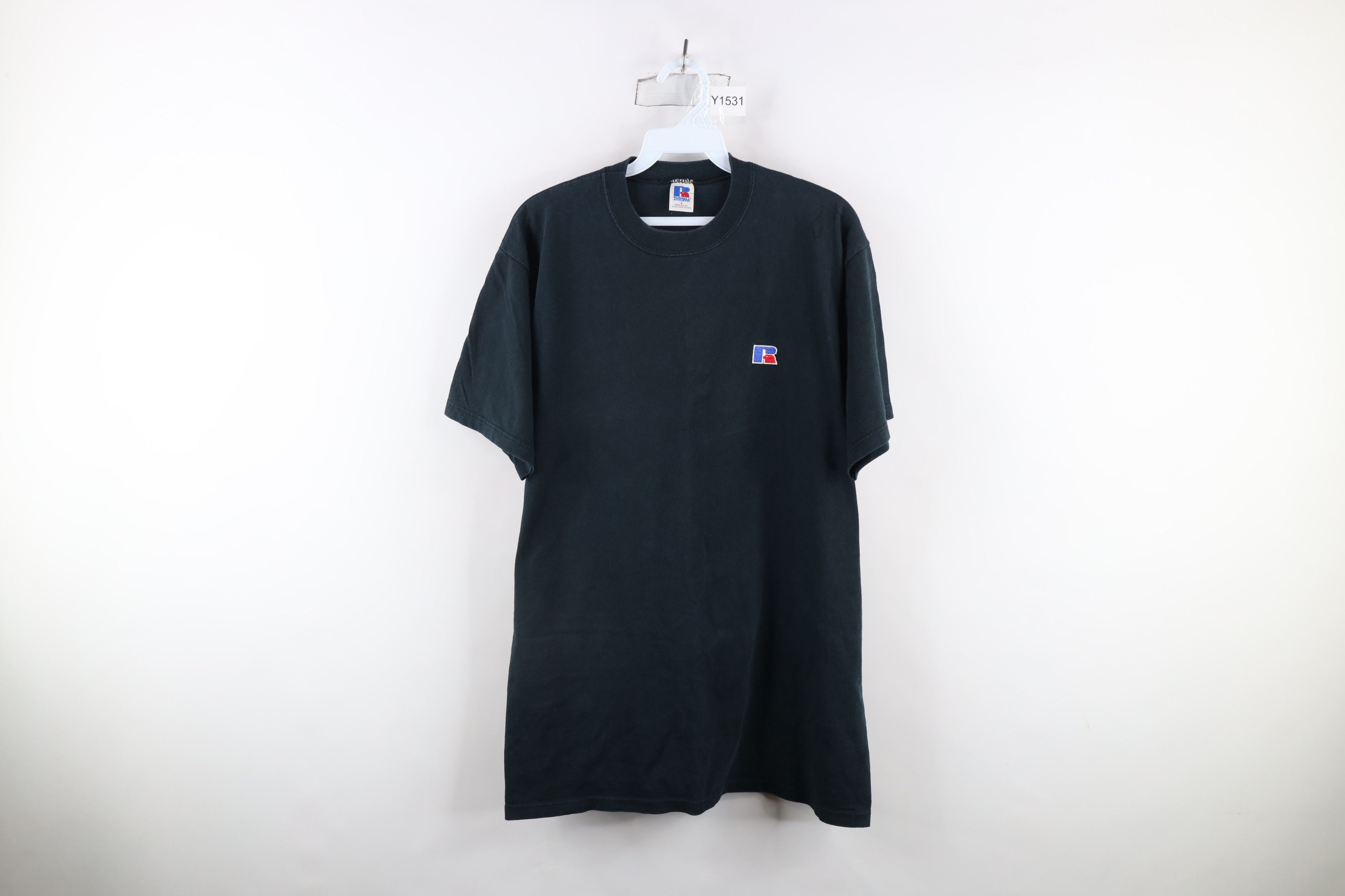 Russell Athletic × Vintage Vintage 90s Russell Athletic Short Sleeve T-Shirt Black USA Size US L / EU 52-54 / 3 - 1 Thumbnail