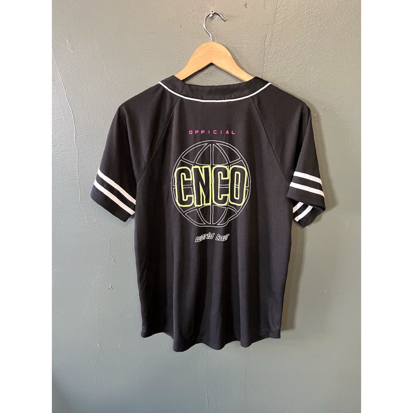Forever 21 Forever 21 x CNCO Womens Black Short Sleeve Jersey M Size M / US 6-8 / IT 42-44 - 2 Thumbnail