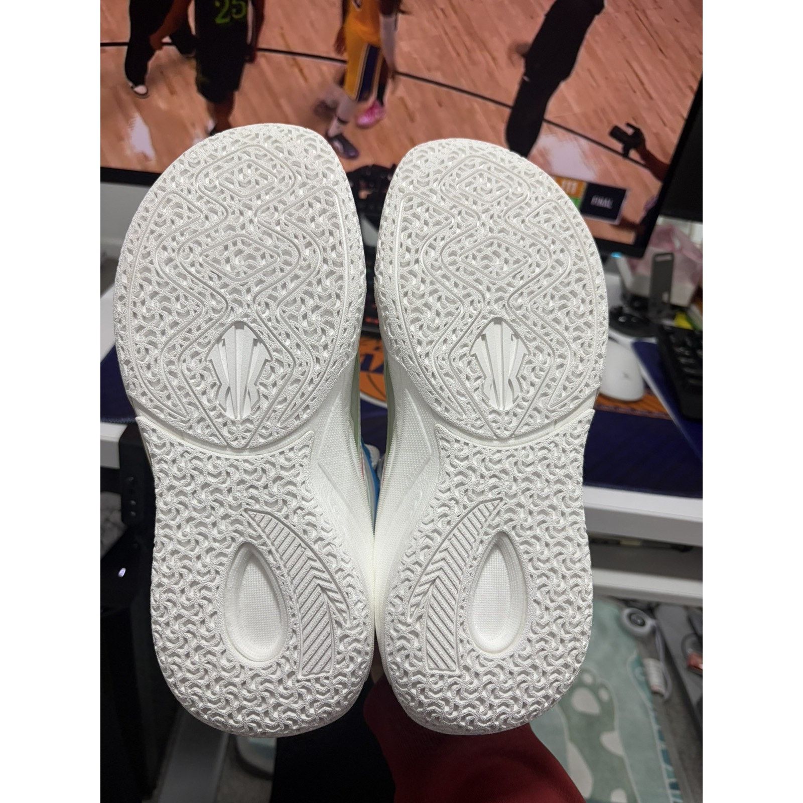 Other ANTA KAI 1 PLAYOFFS DALLAS MAVS HOME KYRIE IRVING SZ 8.5 Size US 8.5 / EU 41-42 - 6 Thumbnail
