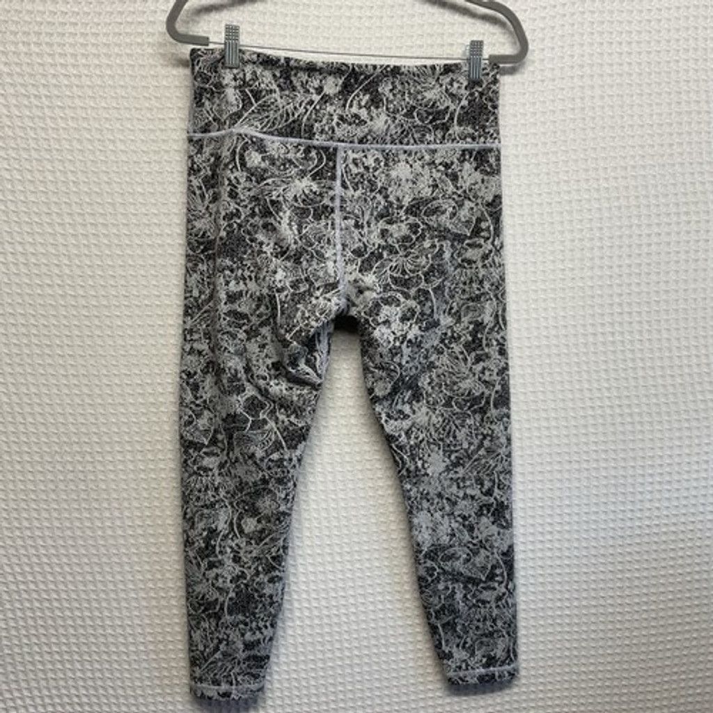 Athleta NWOT Athleta Floral Elation Graffiti Tight Leggings Women L Size 30" / US 8 / IT 44 - 8 Thumbnail