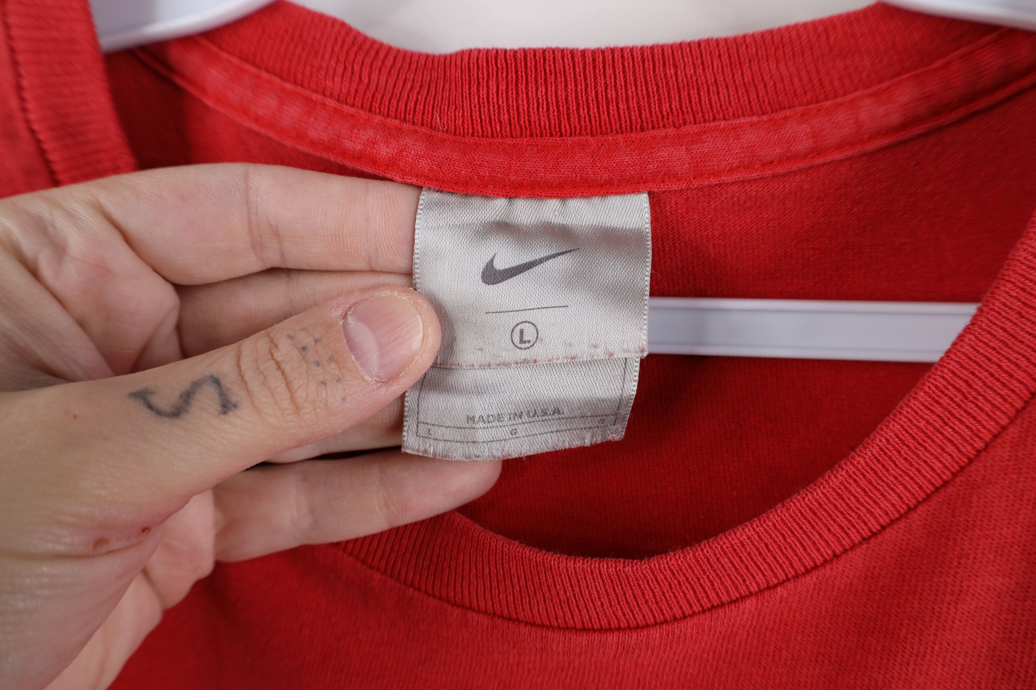 Nike × Vintage Vintage 90s Nike Script Spell Out Short Sleeve T-Shirt USA Size L / US 10 / IT 46 - 8 Thumbnail