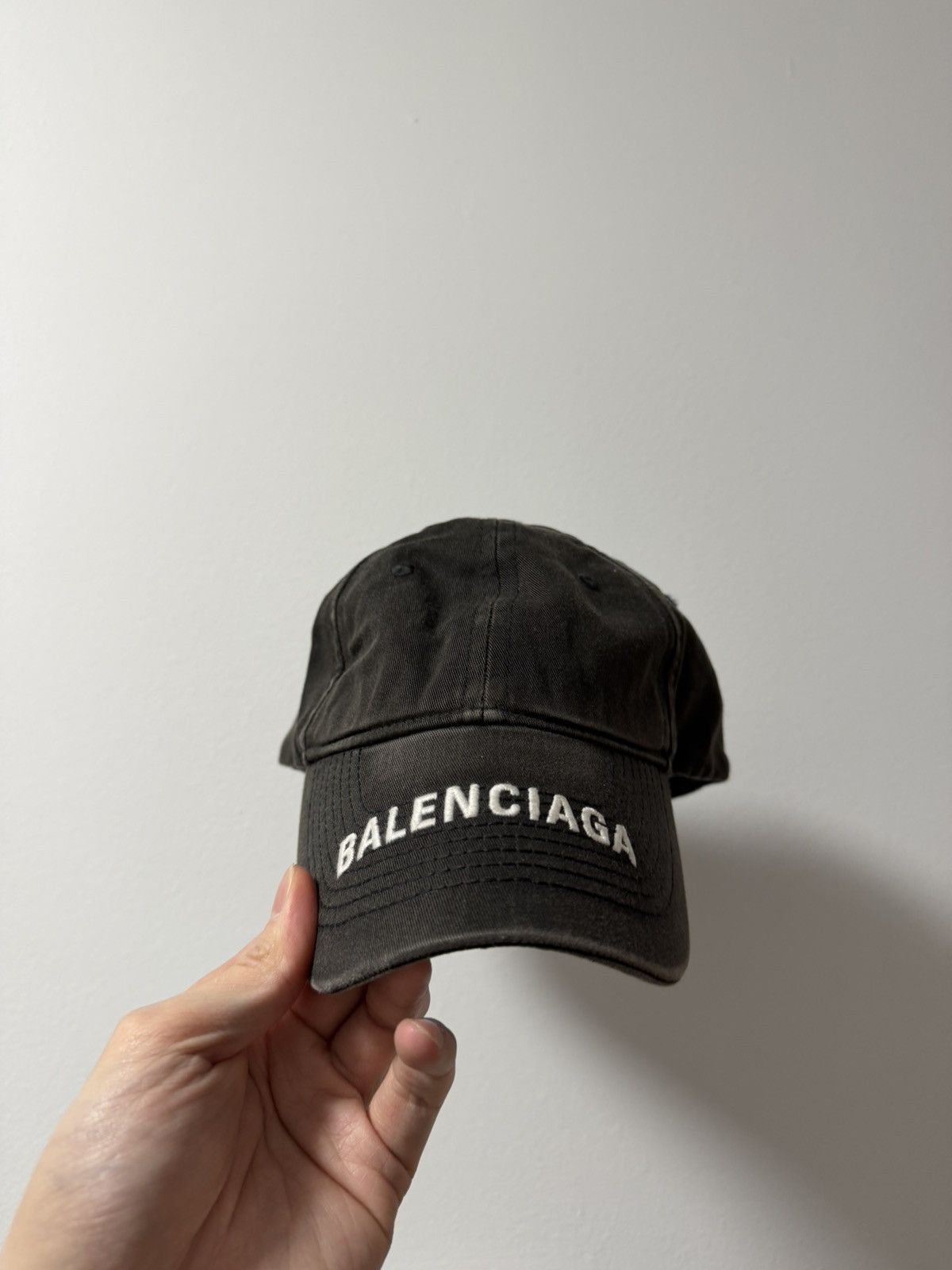 Balenciaga Balenciaga Script Brim Cap Size ONE SIZE - 1 Thumbnail