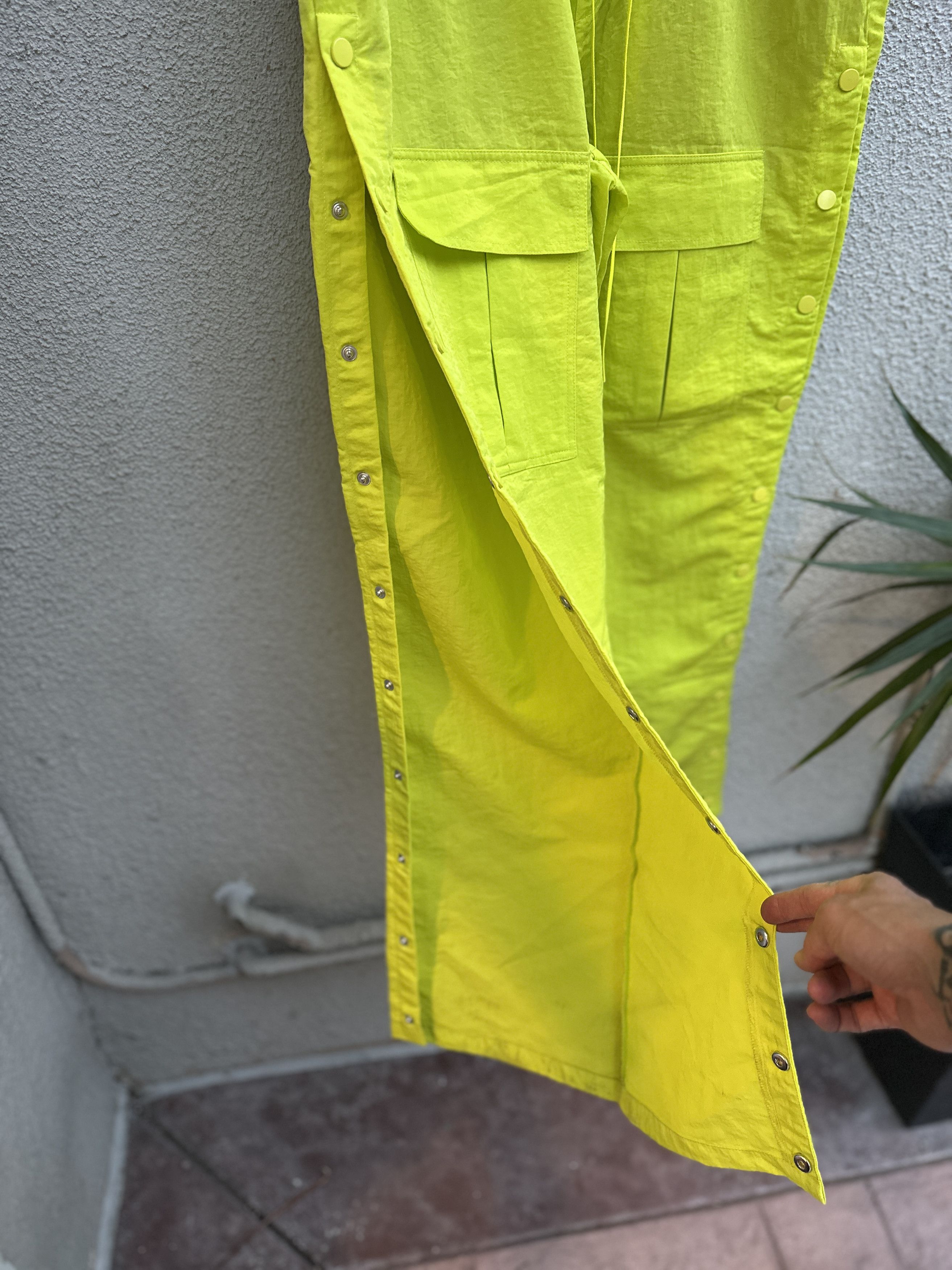 Other Neon Yellow Cargo Pusher Pant Size US 34 / EU 50 - 3 Thumbnail