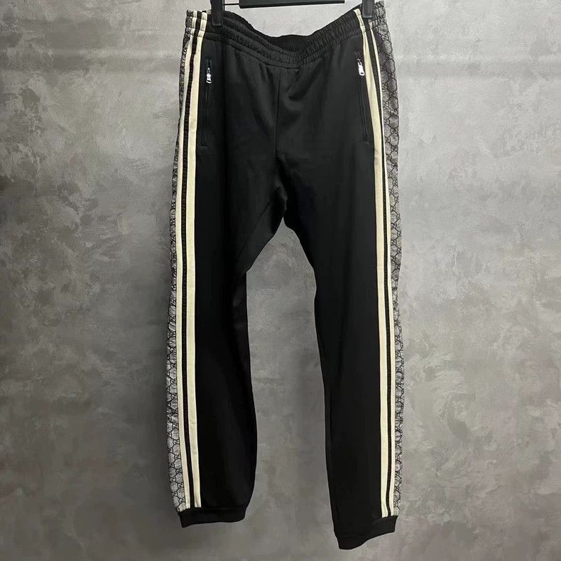 Gucci Gucci Size L The latest black snake print logo sweatpants 2 Size US 34 / EU 50 - 1 Thumbnail