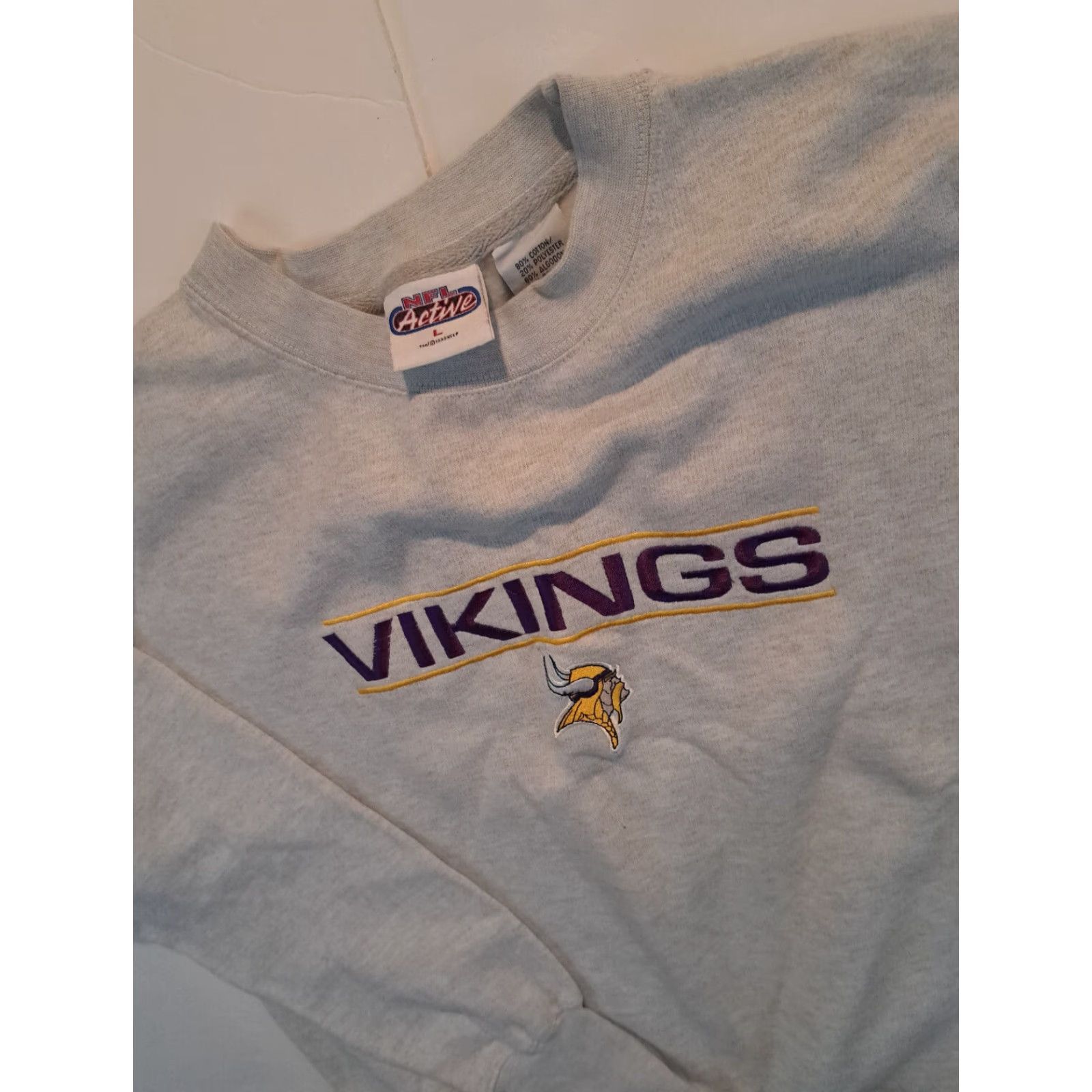 NFL VINTAGE Vikings Sweatshirt NFL active Embroidered Crew Neck Pullover Size L Gray Men USA 1999 NWT Size US L / EU 52-54 / 3 - 4 Thumbnail