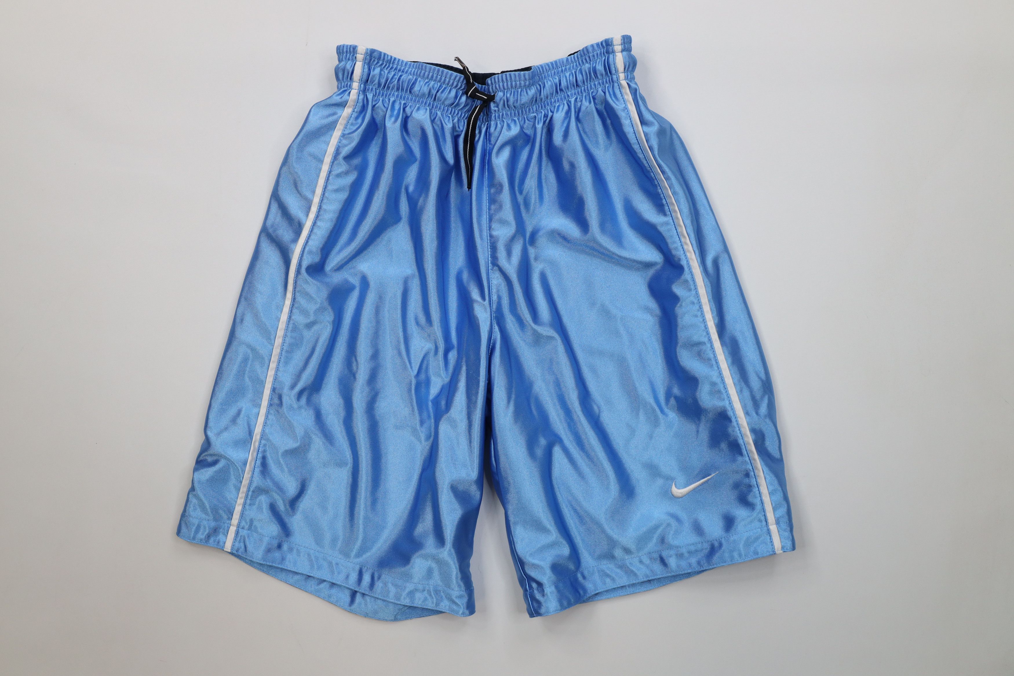 Nike Vintage 90s Y2K Nike Reversible Silky Basketball Shorts Size 24" / US 00 / IT 34 - 1 Thumbnail