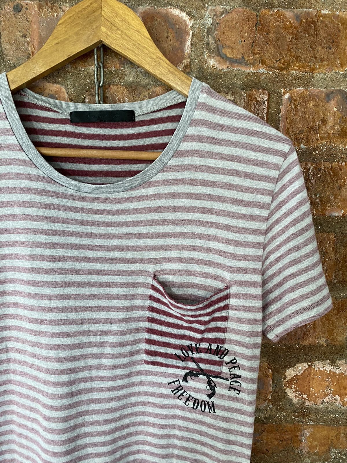 Japanese Brand × Le Grande Bleu (L.G.B.) × Roar Vtg ROAR stripe Love and Peace cross gun tee Size US M / EU 48-50 / 2 - 3 Thumbnail