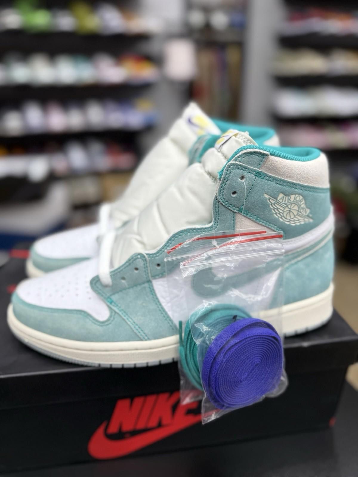 Jordan Brand Size 10 - Air Jordan 1 Retro OG High Turbo Green Authentic Size US 10 / EU 43 - 9 Thumbnail