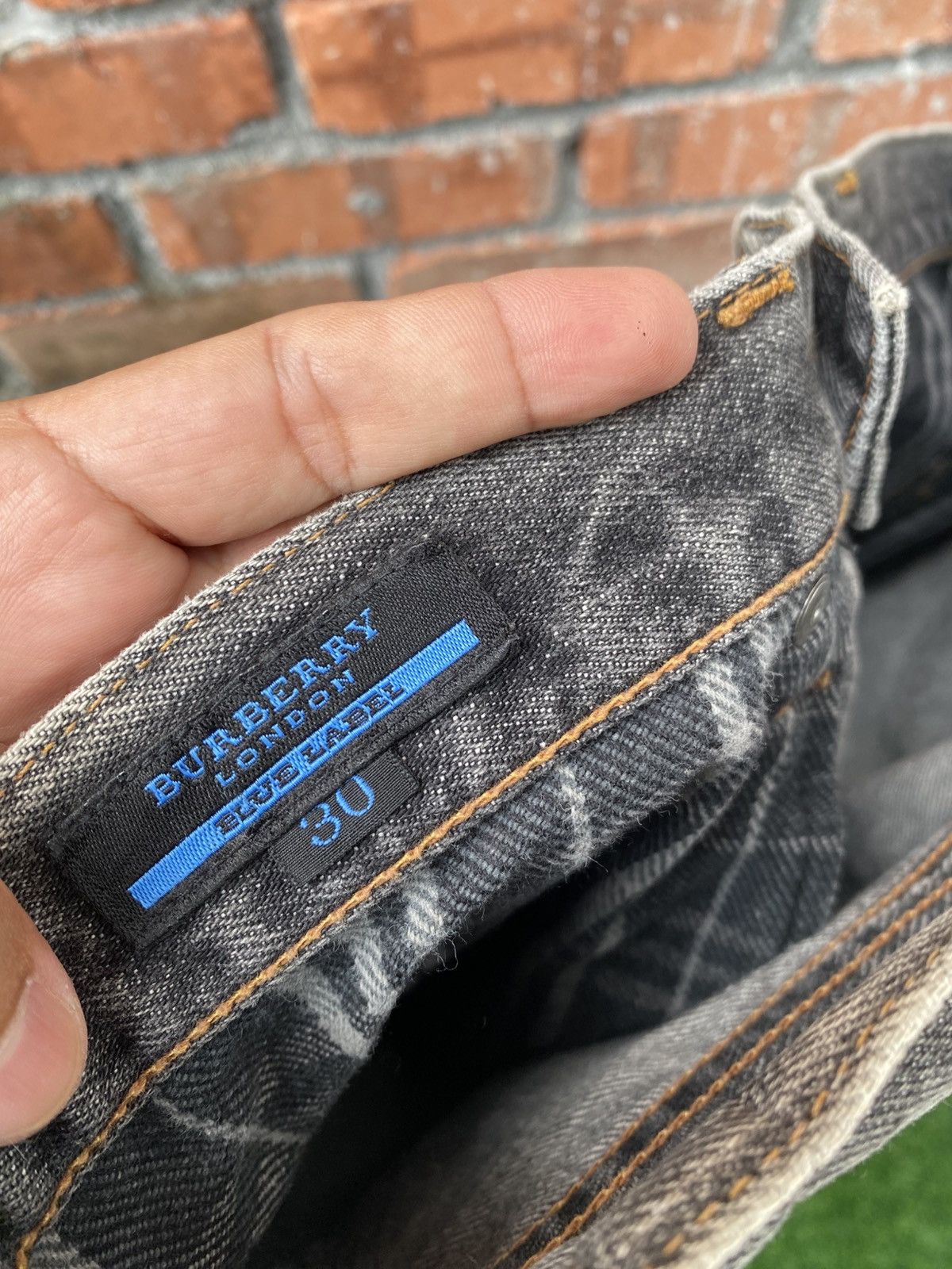 Burberry W32x32 burberry black label jeans Size US 32 / EU 48 - 8 Thumbnail