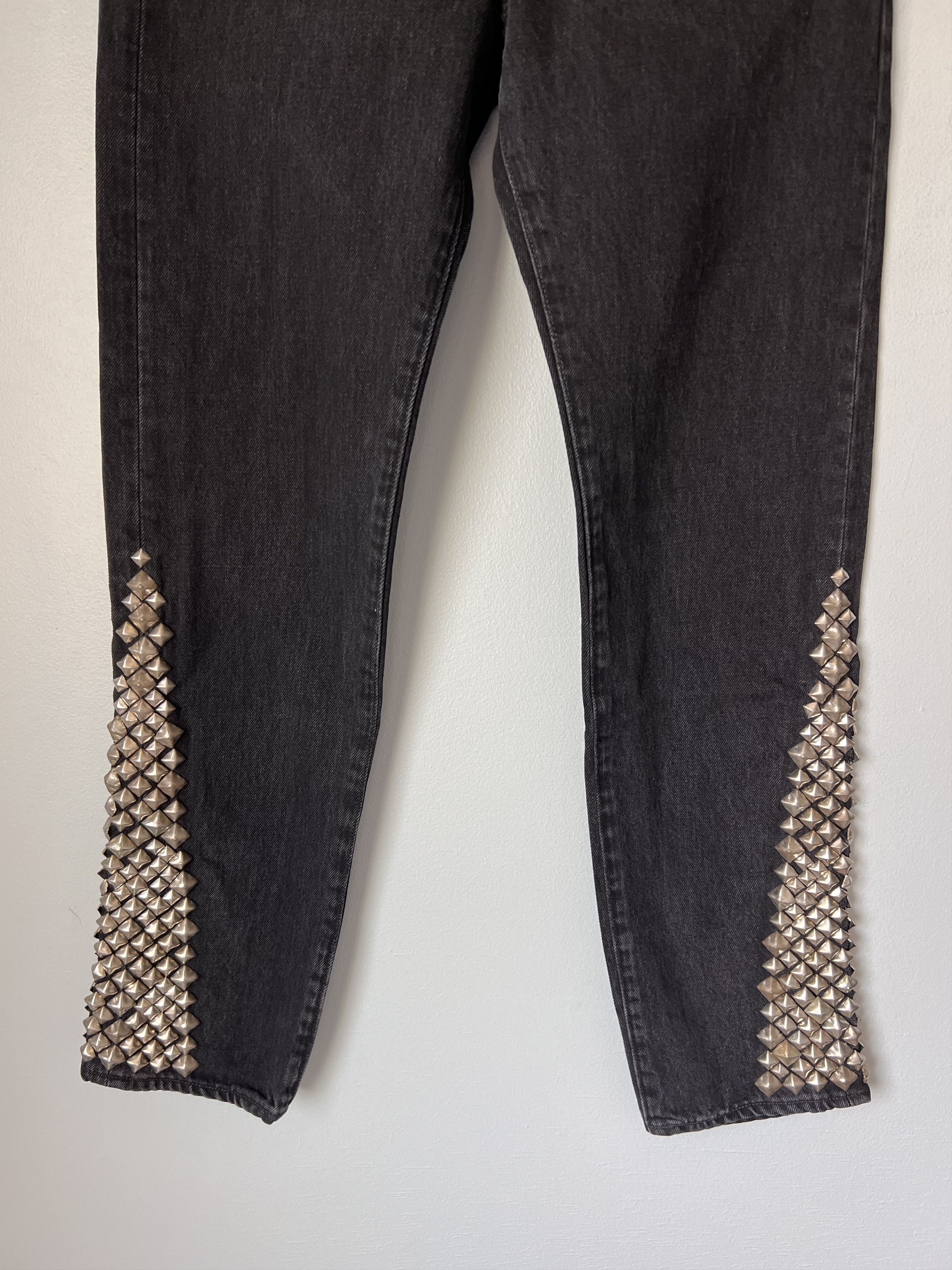 DENIM TEARS × Levi's Denim Tears Levi's Rockers Style Studded Jeans in Black Size US 31 - 3 Thumbnail