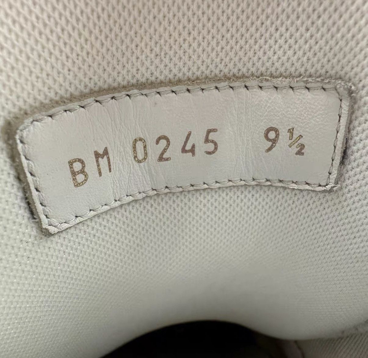 Louis Vuitton Louis Vuitton Trainer Monogram Grey White Denim Sneakers J42 Size US 9.5 / EU 42-43 - 7 Thumbnail