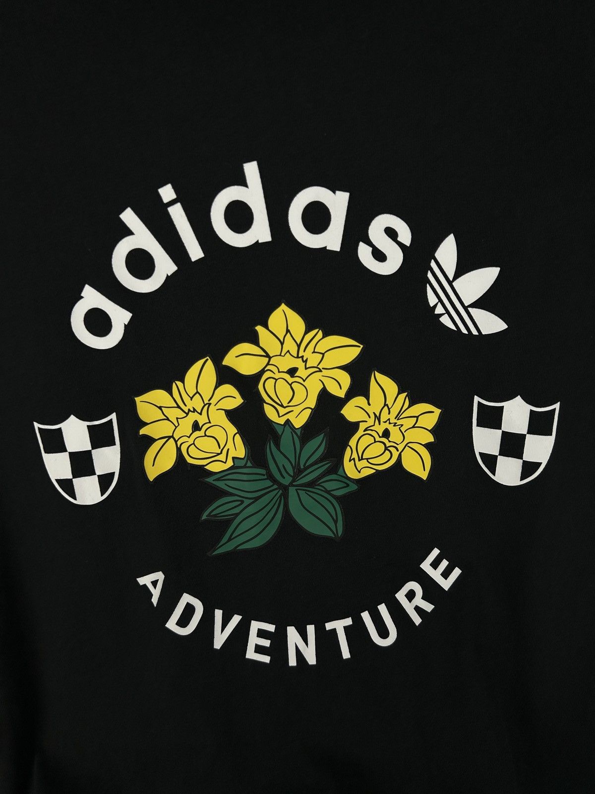 Adidas Mens Adidas Adventure T-shirt tee streetwear y2k Size US S / EU 44-46 / 1 - 4 Thumbnail