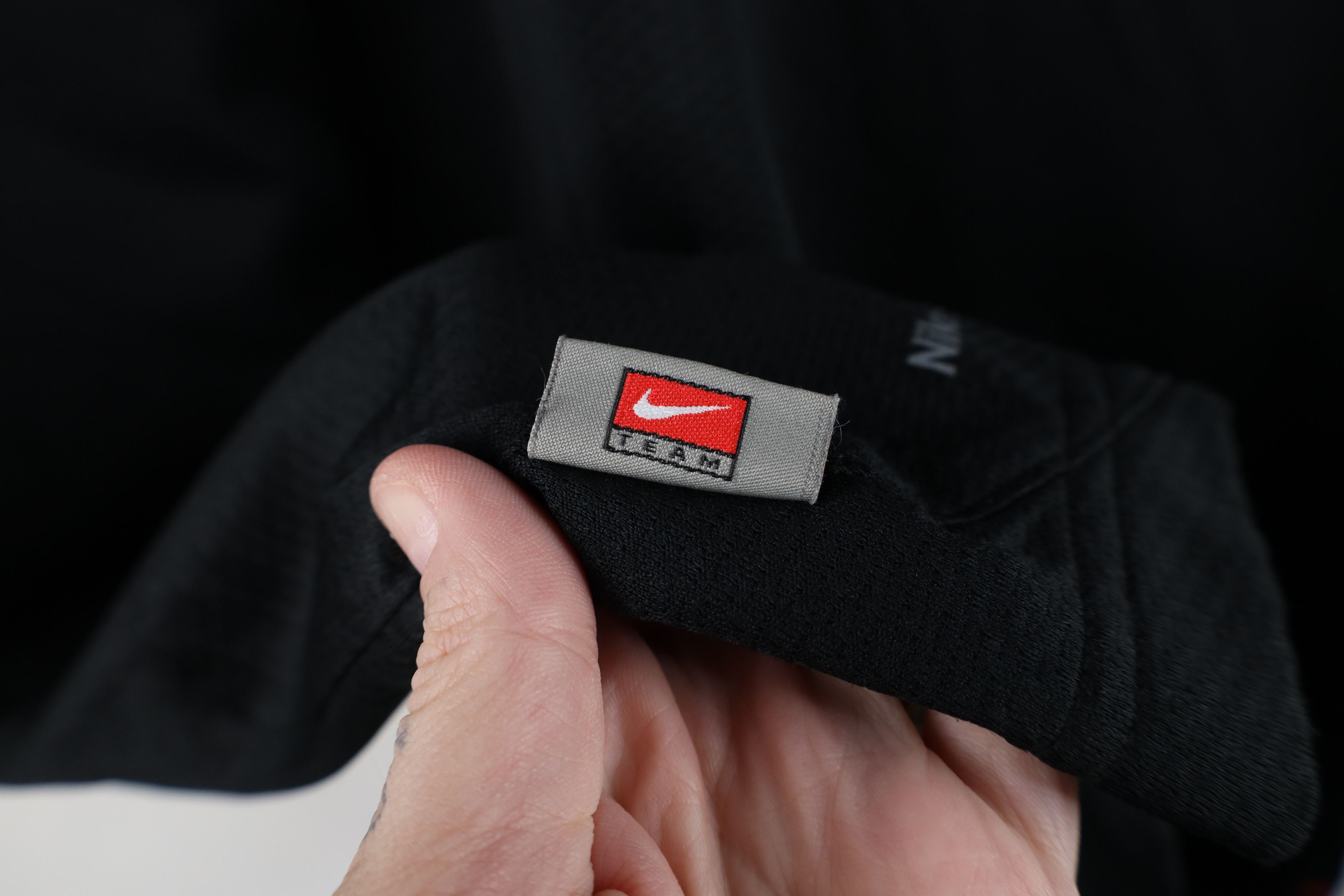 Nike Vintage Nike University Cincinnati Football Center T-Shirt Size US M / EU 48-50 / 2 - 5 Thumbnail